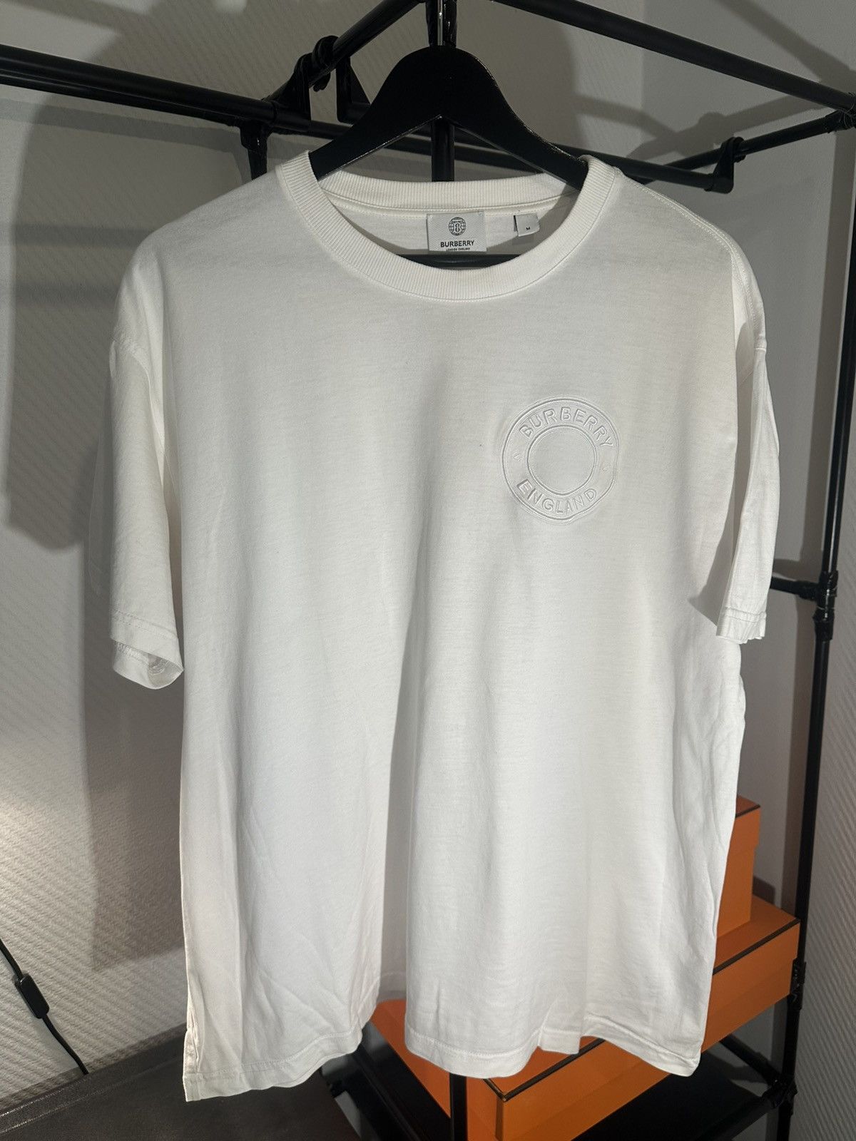 Burberry Burberry England Logo Patch T-shirt White M Size US M / EU 48-50 / 2 - 1 Thumbnail