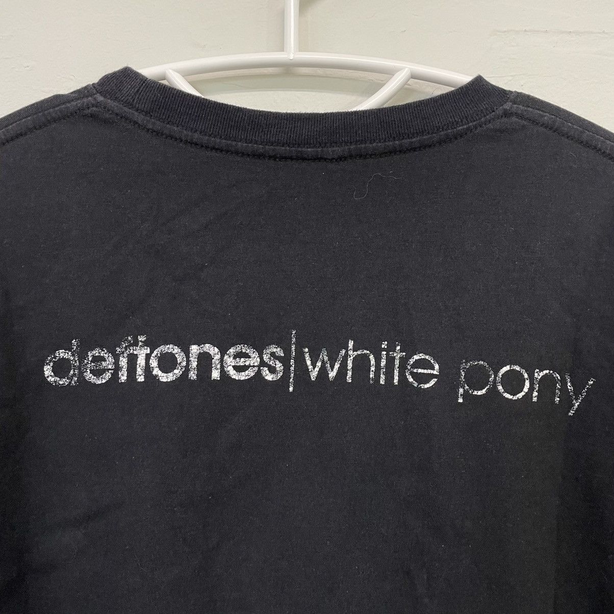 Band Tees Deftones White Pony t shirt Size US L / EU 52-54 / 3 - 7 Thumbnail