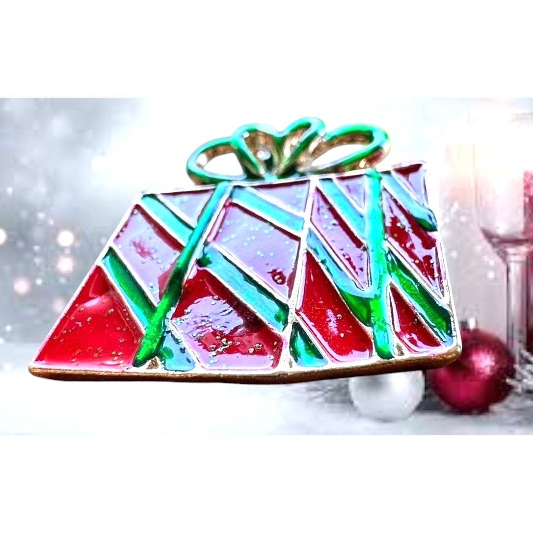Handmade Christmas Present Brooch Pin New Red Green Festive Holiday G Size ONE SIZE - 5 Thumbnail