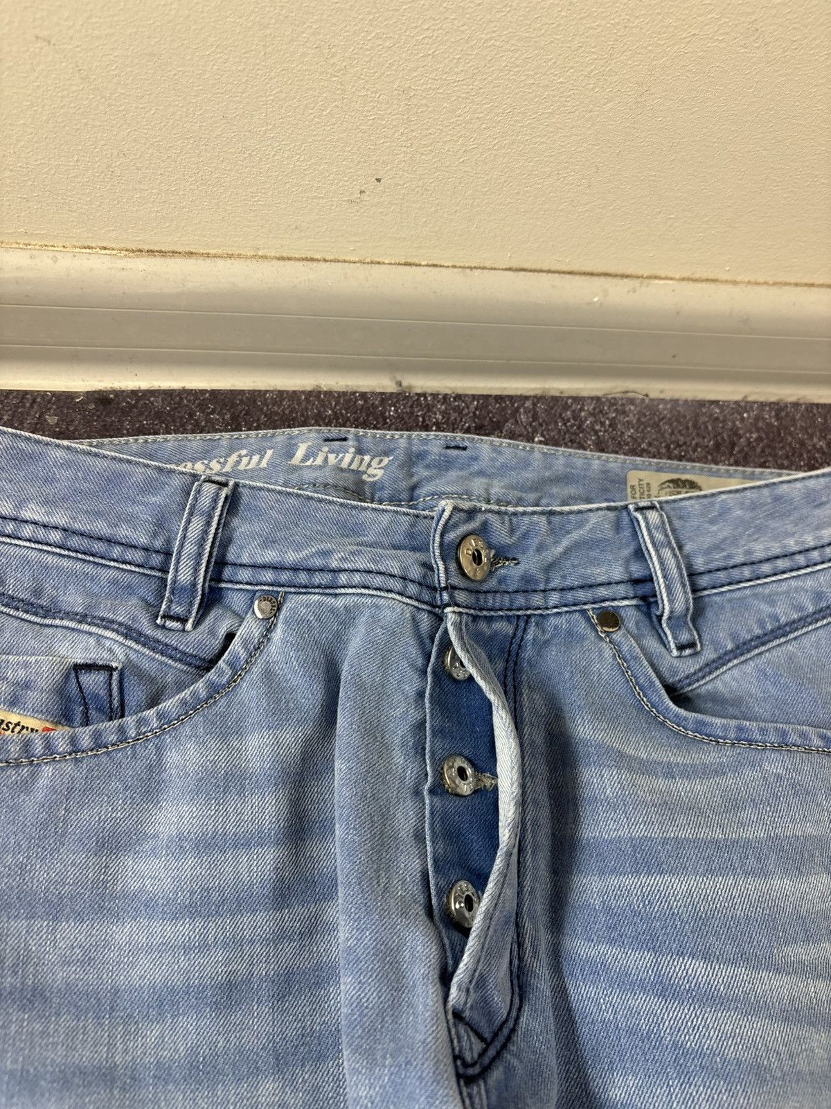Diesel Diesel Iakop NWT Men’s Regular Slim Tapered Blue Denim Jeans Size US 28 / EU 44 - 8 Thumbnail