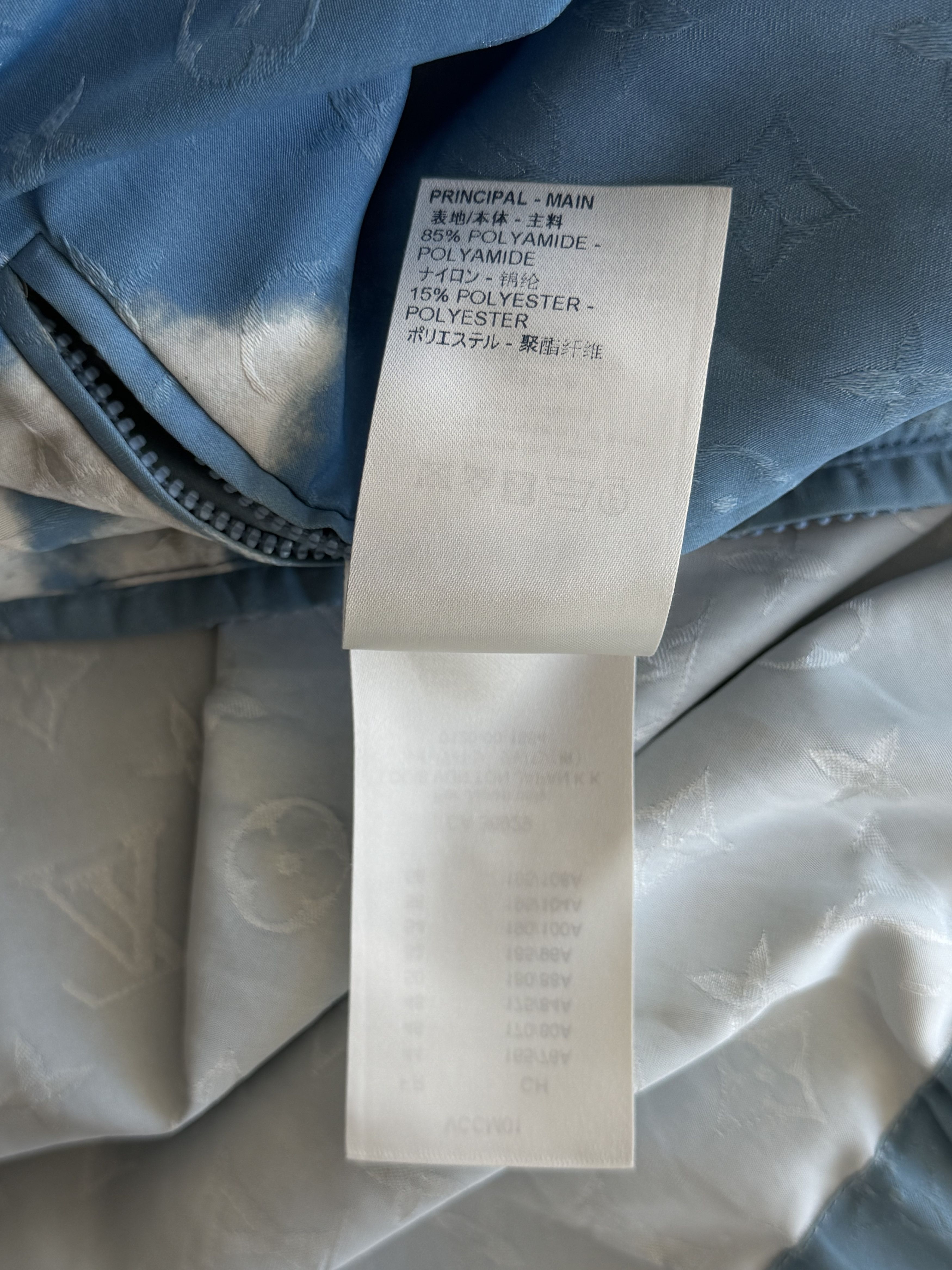 Louis Vuitton Louis Vuitton Blue Cloud Monogram Windbreaker Size US M / EU 48-50 / 2 - 5 Thumbnail