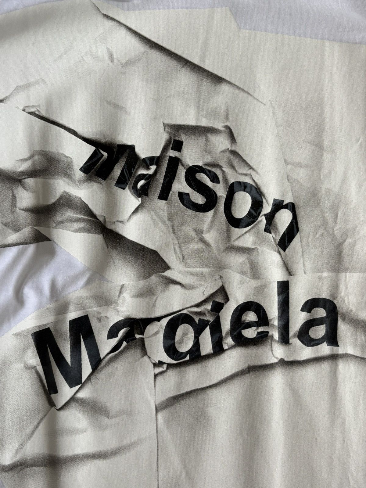 Maison Margiela Crushed Paper Print T-Shirt Size XS / US 0-2 / IT 36-38 - 4 Thumbnail