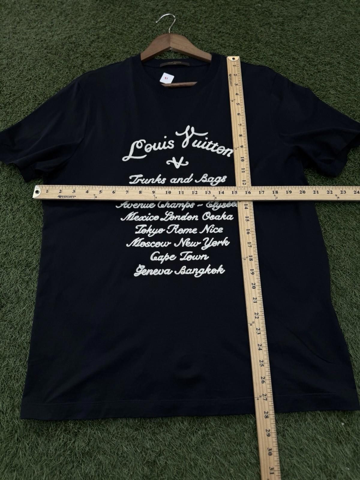 Louis Vuitton LOUIS VUITTON T-Shirt LV Tee Cotton Black Men’s Size Large Size US L / EU 52-54 / 3 - 6 Thumbnail
