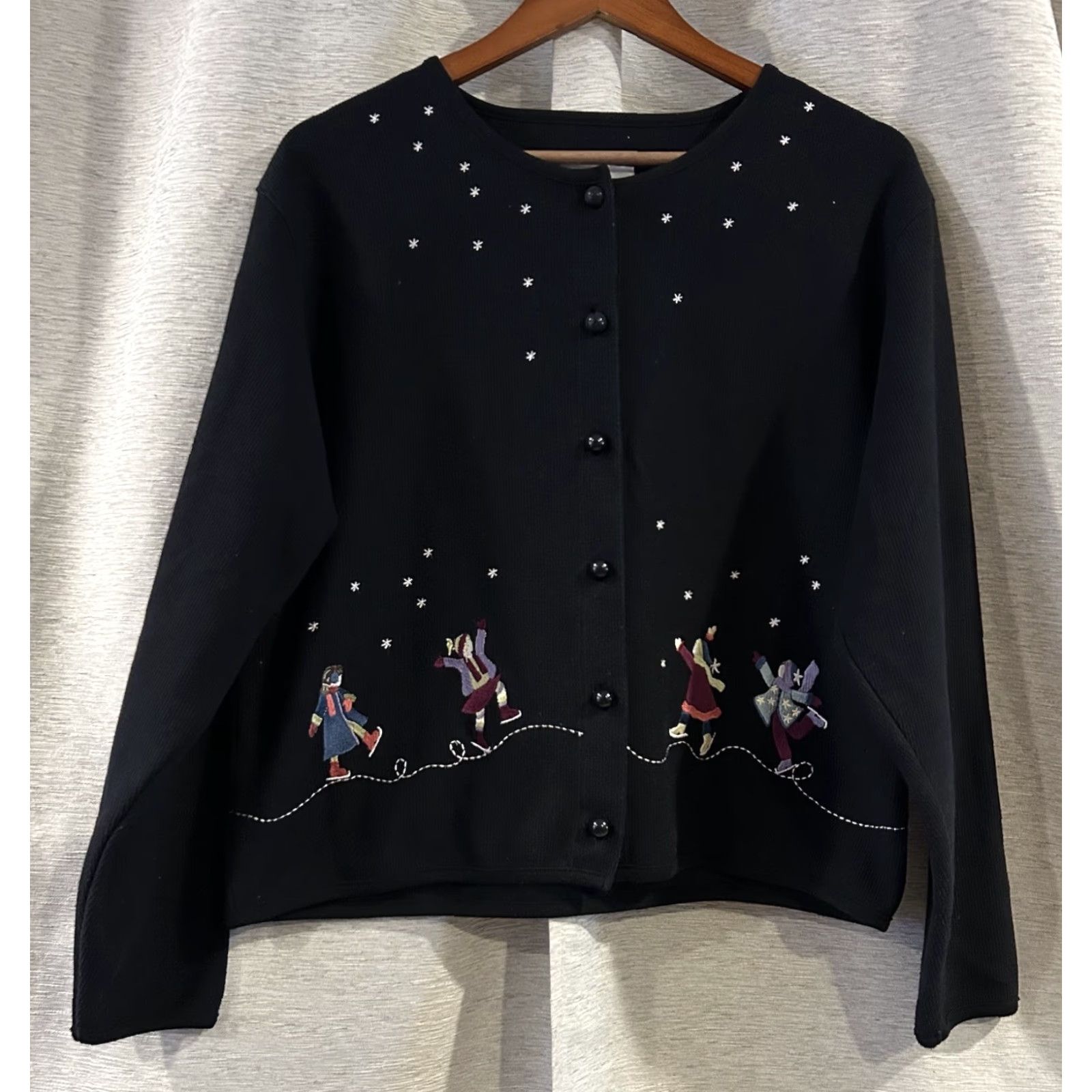Vintage VINTAGE Christopher And Banks Cardigan Embroidered Ice Skating Women L Black Cotton Ice Skating Christmas Holiday Sweater Mens Womens Size L / US 10 / IT 46 - 2 Thumbnail