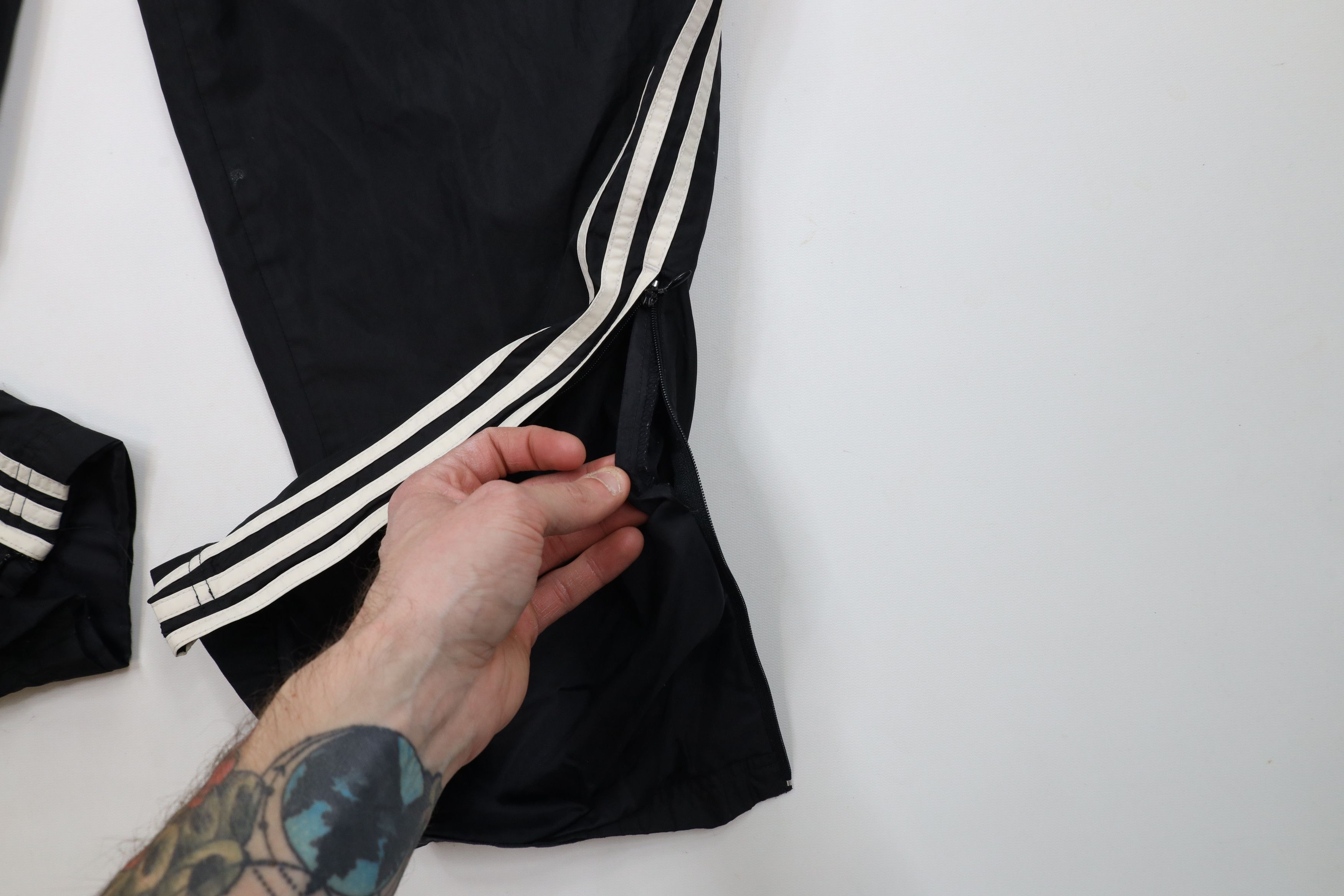 Adidas × Vintage Vintage Adidas Striped Lined Windbreaker Pants Black Size US 38 / EU 54 - 8 Thumbnail