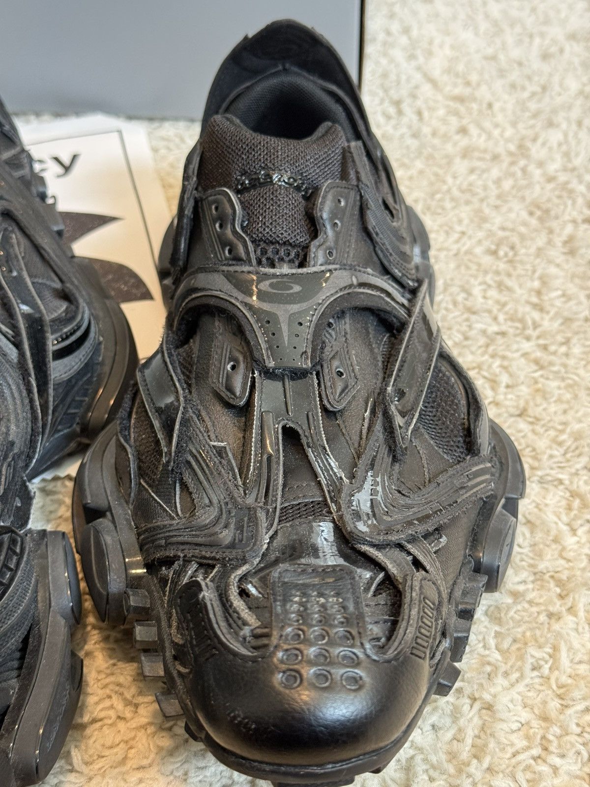 Balenciaga Balenciaga Reptile Sneaker Shoe Size US 8 / EU 41 - 7 Thumbnail