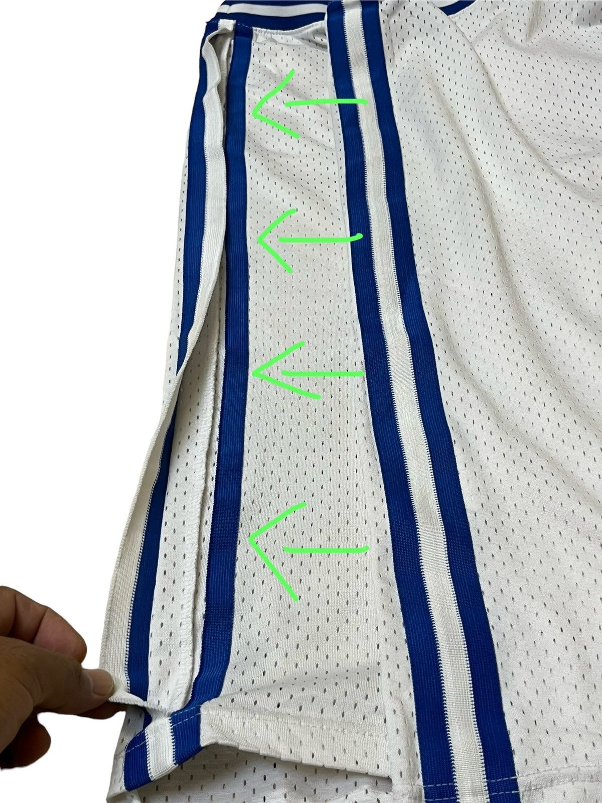 NBA × Nike × Supreme VINTAGE NIKE KANSAS CITY ROYALS “WEBBER #4” NBA 5XL JERSEY Size US XXL / EU 58 / 5 - 12 Thumbnail