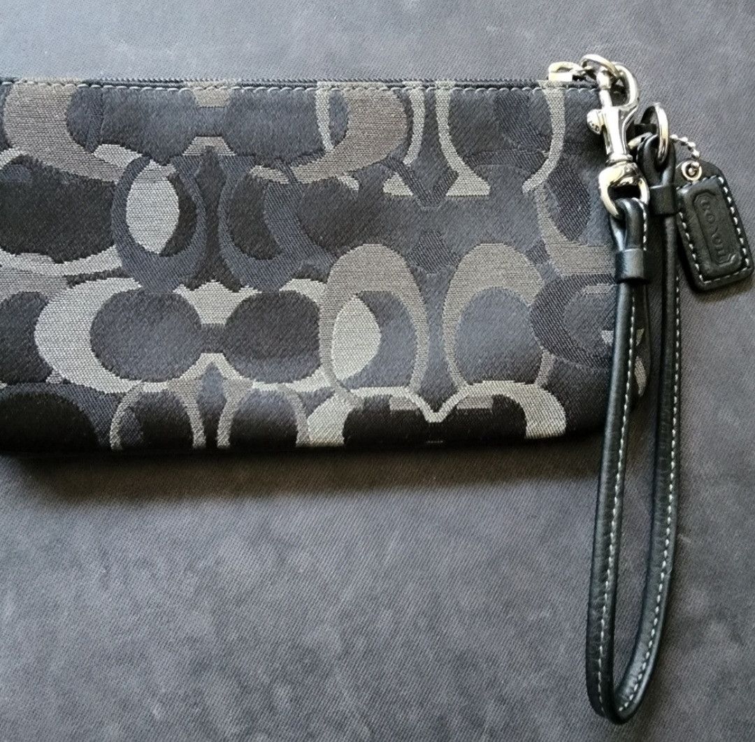Coach Coach Black Gray Signature C Silver Medallion Wristlet Size ONE SIZE - 2 Thumbnail