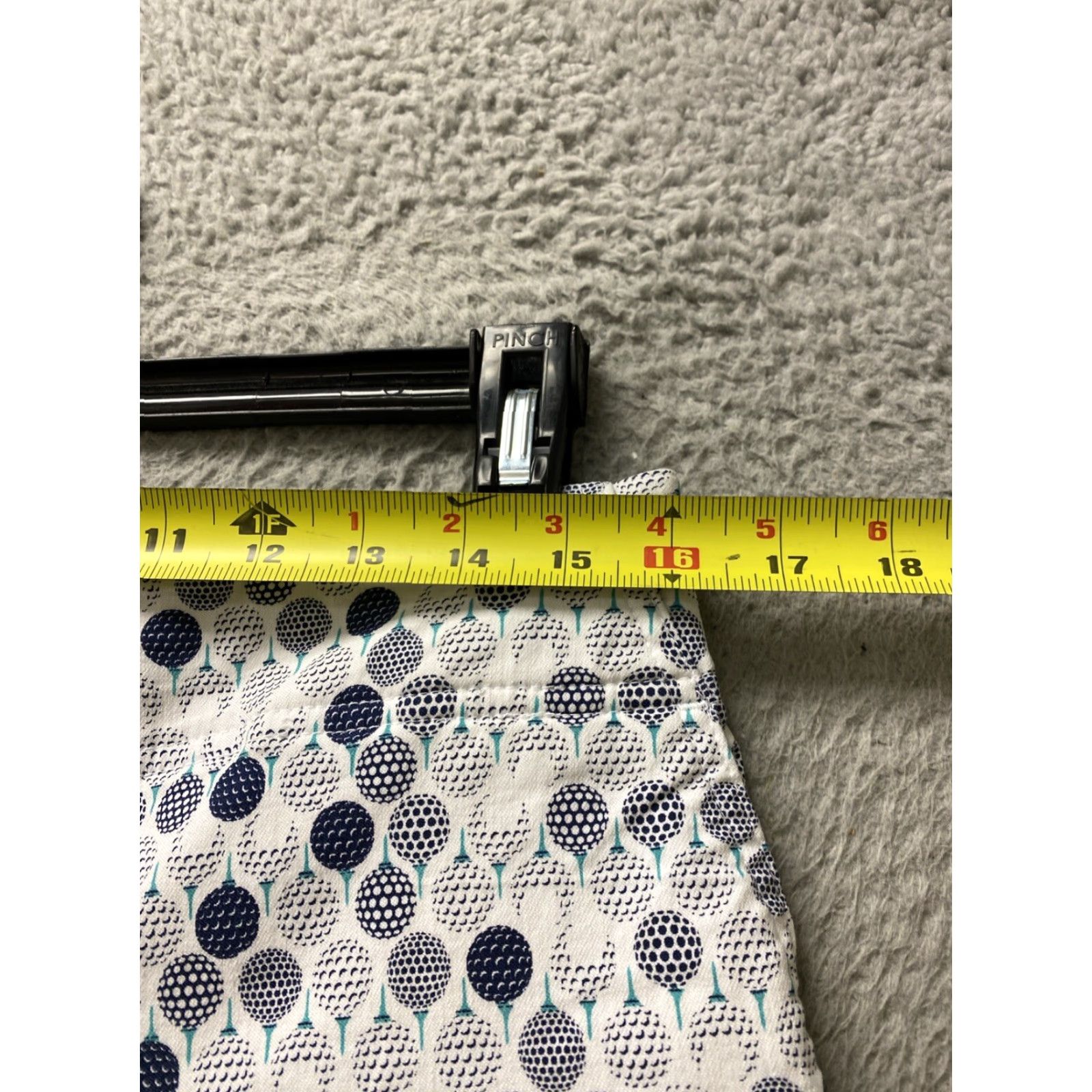 Izod IZOD Women’s 8 Bermuda Preppy Casual Stretch Shorts Geometric Multicolor Polyester Spandex High Rise Flat Front Pockets Golf Walking 8 Sz 8 / 130-15 Size 30" / US 8 / IT 44 - 4 Thumbnail