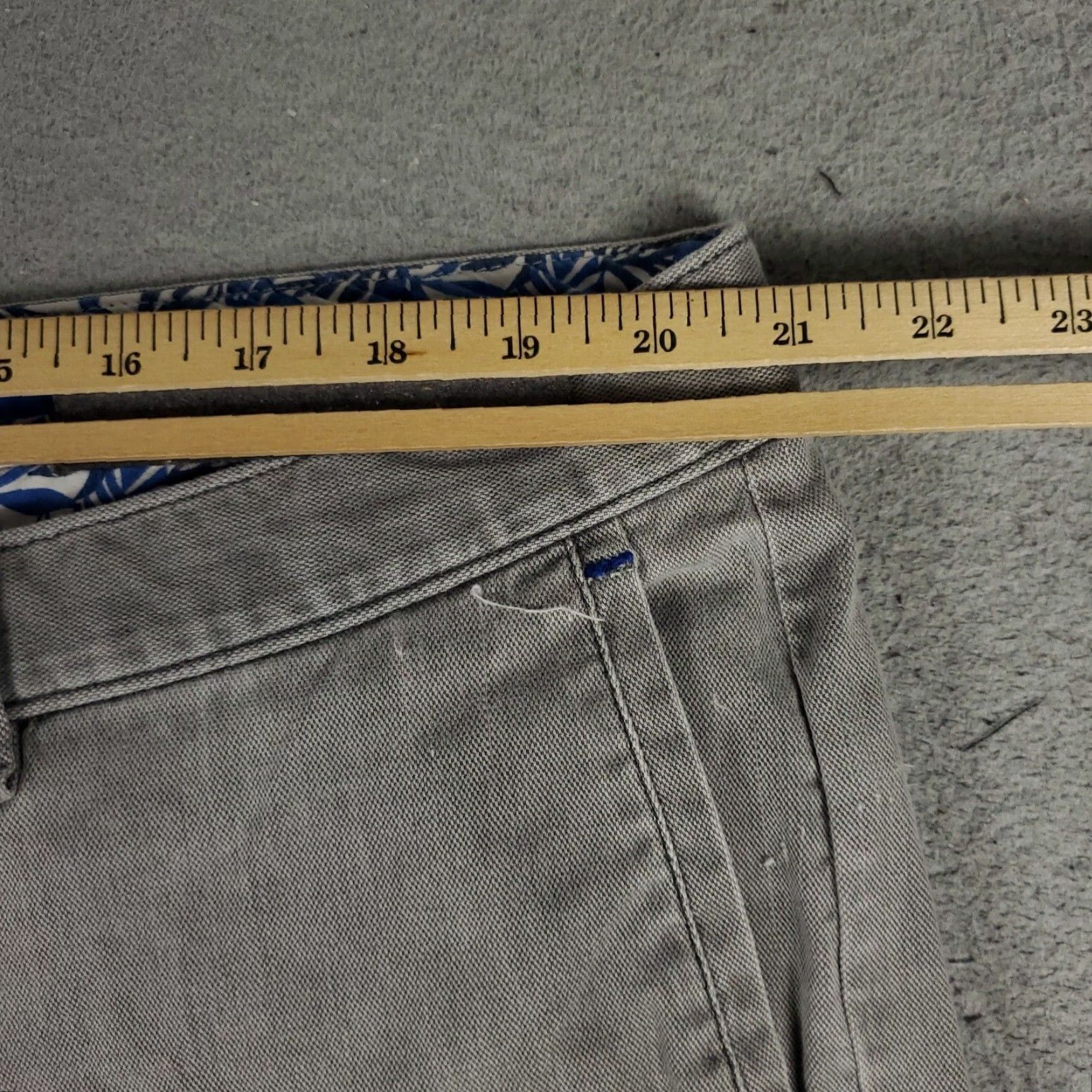 Tommy Bahama VINTAGE Tommy Bahama Cargo Shorts Mens 42 Gray Outdoor Hiking Casual Summer Cotton Blend Size US 42 / EU 58 - 5 Thumbnail