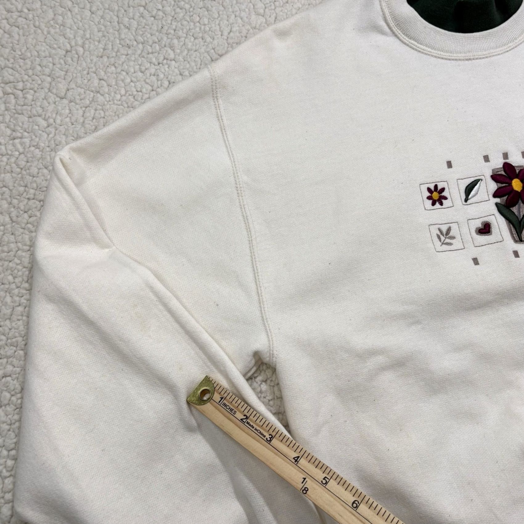 Jerzees VINTAGE Jerzees Womens M Mock Neck Sweatshirt Floral Embroidered Granny Cottage Size M / US 6-8 / IT 42-44 - 3 Thumbnail