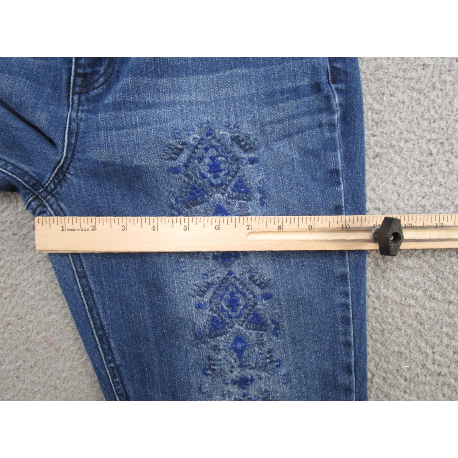 Wrangler Wrangler Womens Embroidered Aztec Navajo Skinny Jeans Junior 11/28 Blue Cotton Denim 5-Pocket Womens Jeans Aztec Vintage: No Size 32" / US 10 / IT 46 - 6 Thumbnail