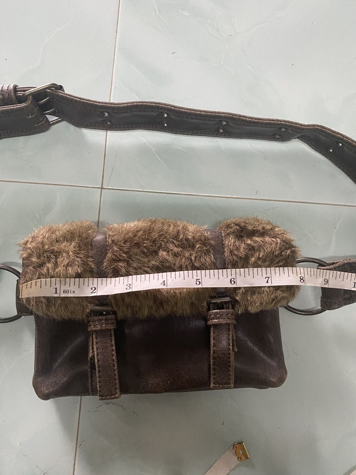 Japanese Brand 💥Last Drop💥Vintage Waist Faux Fur Bag Size ONE SIZE - 6 Thumbnail