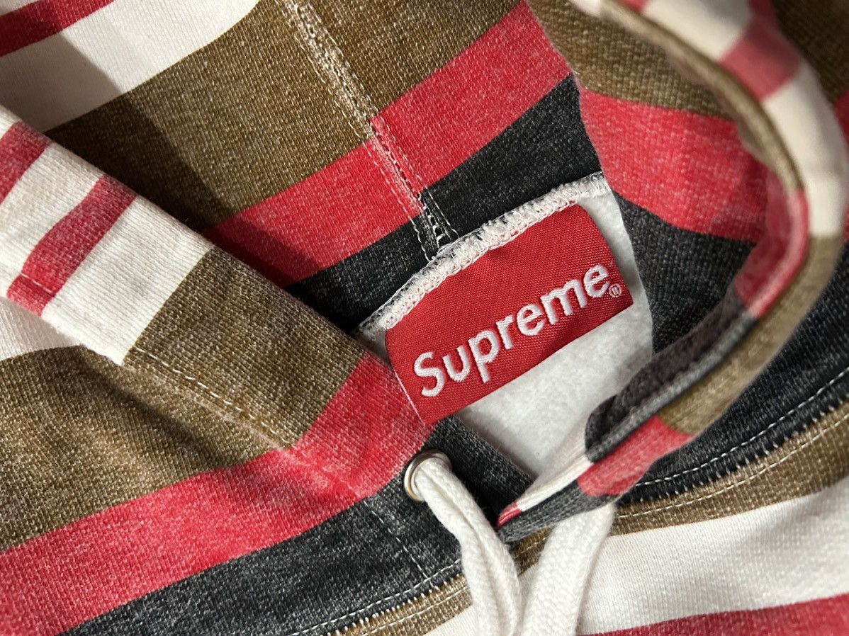Supreme Supreme Striped Hooded Sweatshirt Size US S / EU 44-46 / 1 - 2 Thumbnail