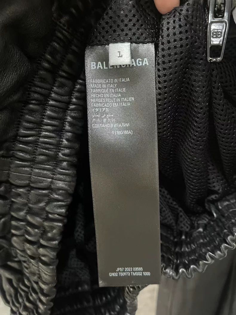Balenciaga Balenciaga Embroidered Logo Leather Jacket Size US S / EU 44-46 / 1 - 7 Thumbnail