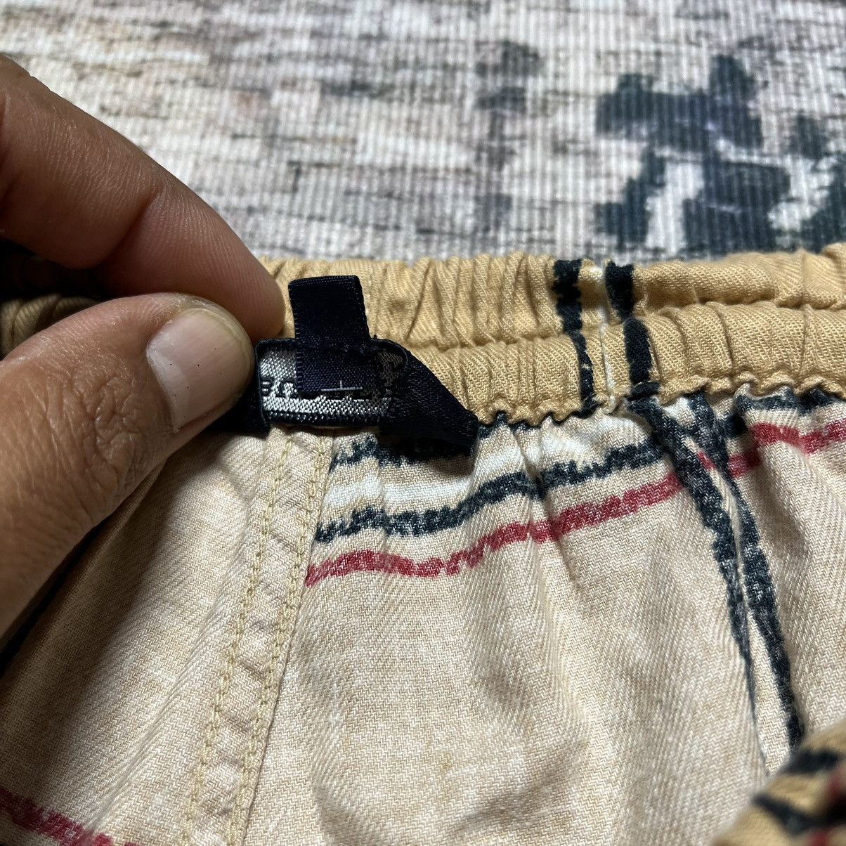 Burberry × Designer ⚡️STEALS⚡️Burberry Novacheck Relaxed Pants Size US 32 / EU 48 - 9 Thumbnail