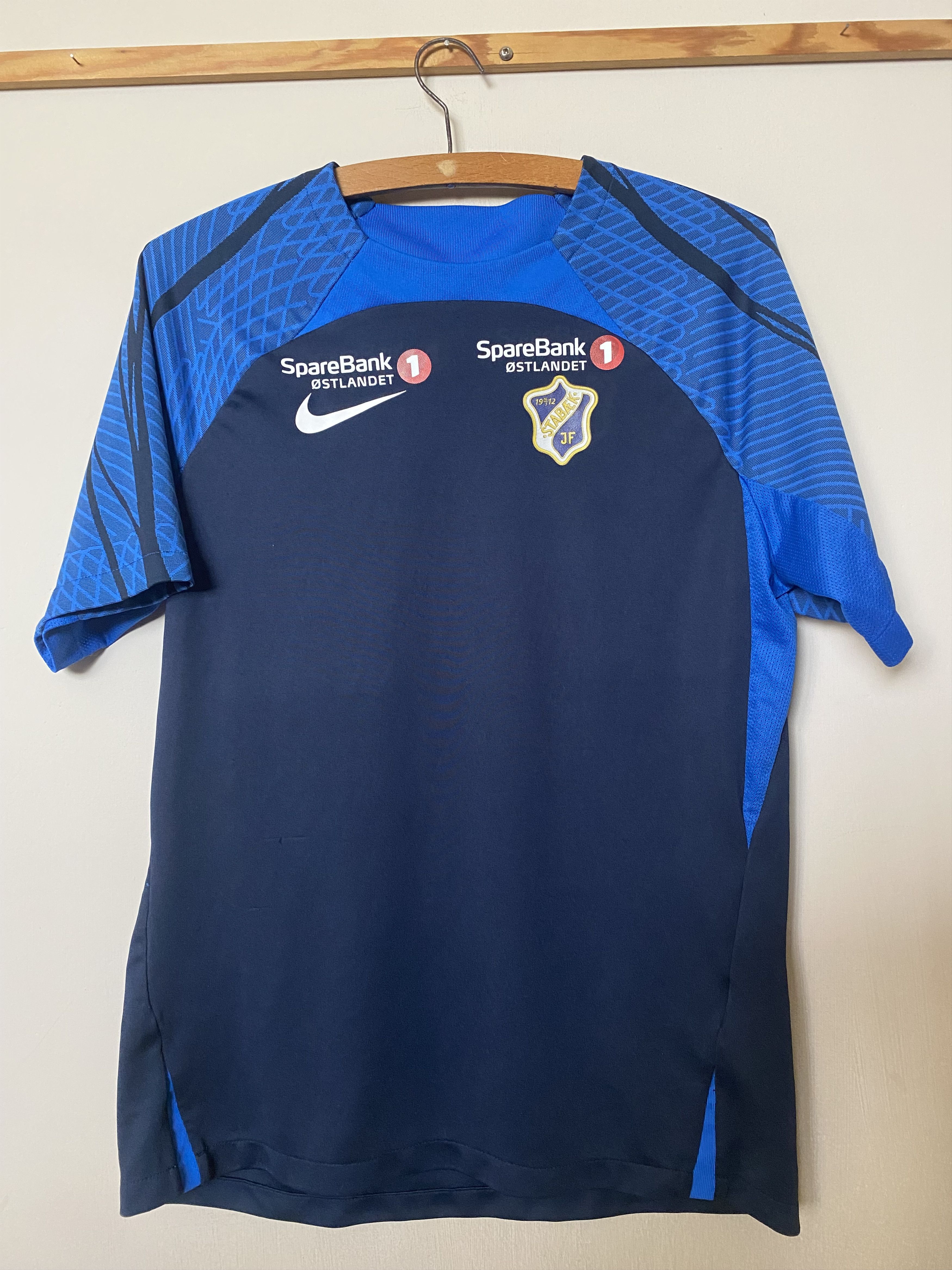Nike Football Jersey STABAEK IF - training - Nike - M - UNIQUE Size US M / EU 48-50 / 2 - 1 Thumbnail