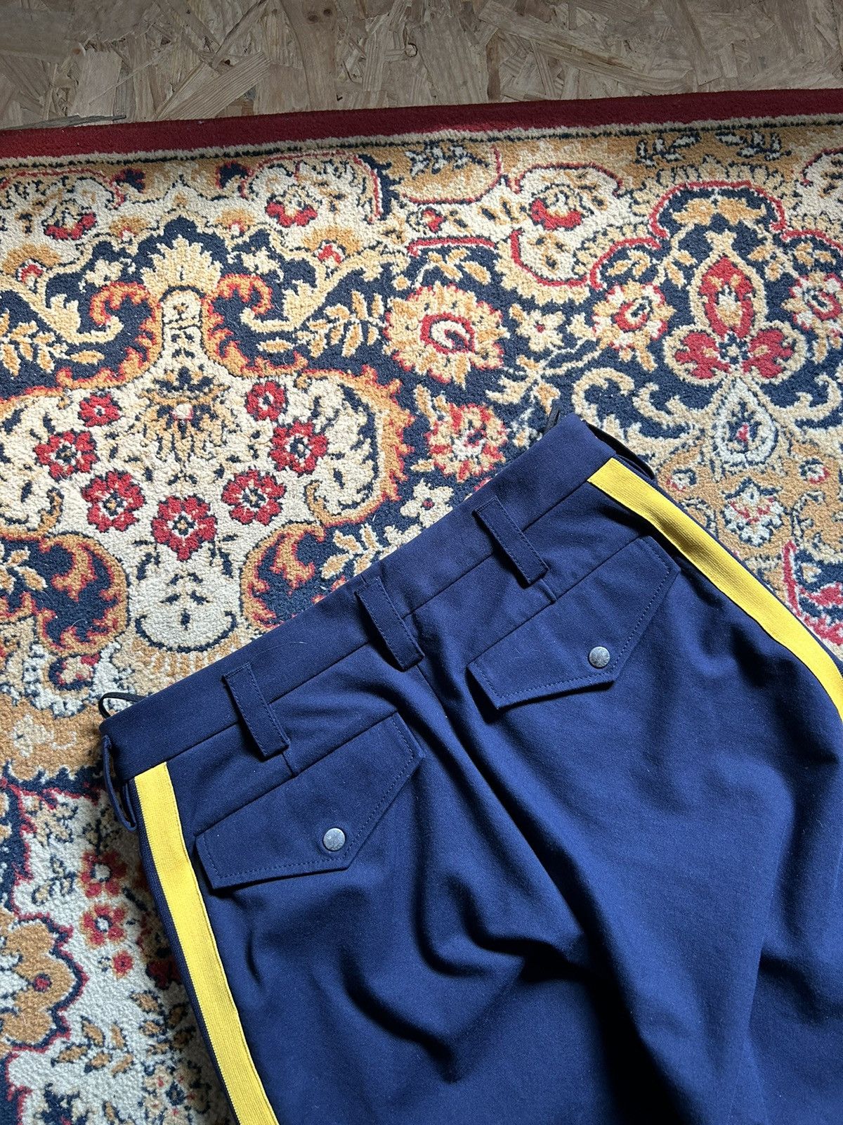 Gucci Gucci Side Stripe Flower Leggings pants size-38 Size 26" / US 2 / IT 38 - 17 Thumbnail