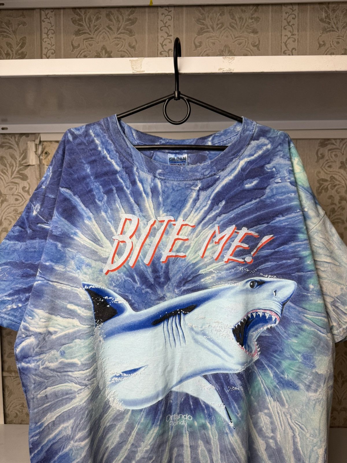Vintage Vintsge Shark Bite Me Tie Dye Graphic T-Shirt Puff Print All Size US XL / EU 56 / 4 - 2 Thumbnail