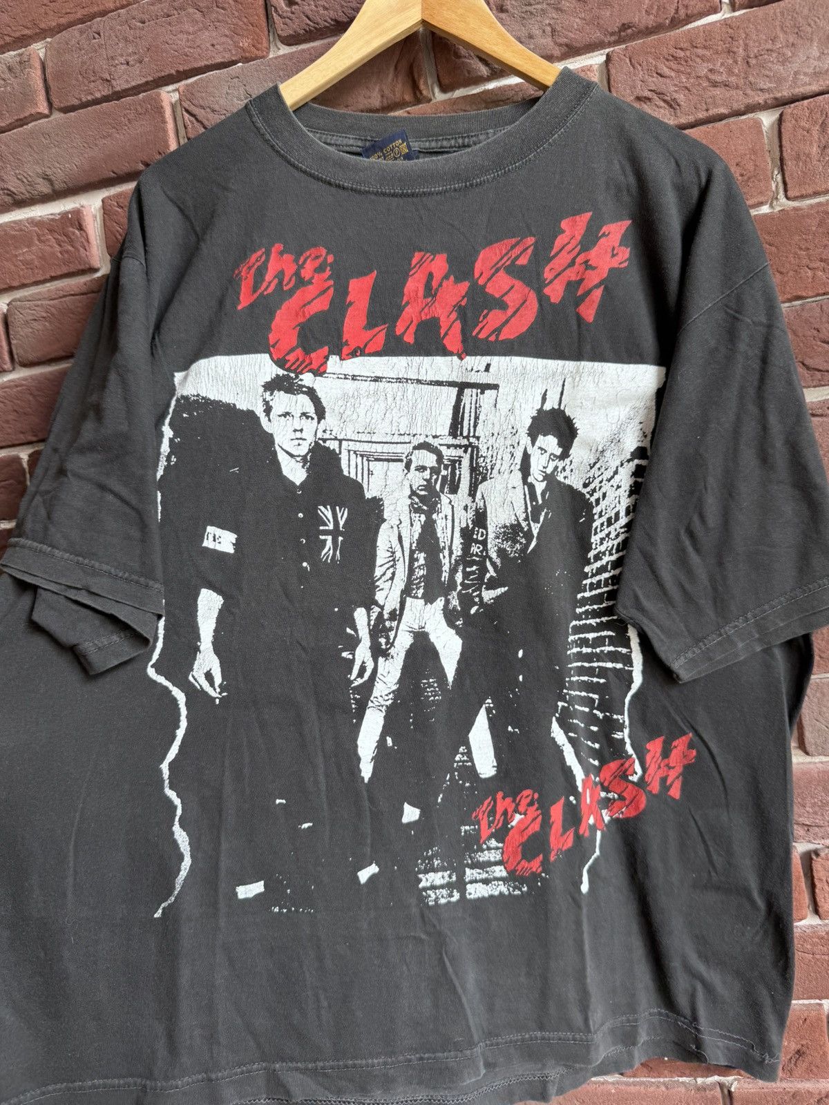 Band Tees 90s The Clash Vintage UK Punk Band Tshirt Grail Tour Hype Size US L / EU 52-54 / 3 - 3 Thumbnail
