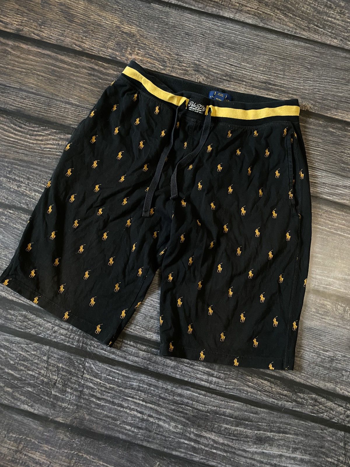 Ralph Lauren Ralph Laurent monogram shorts Size US 33 - 2 Thumbnail
