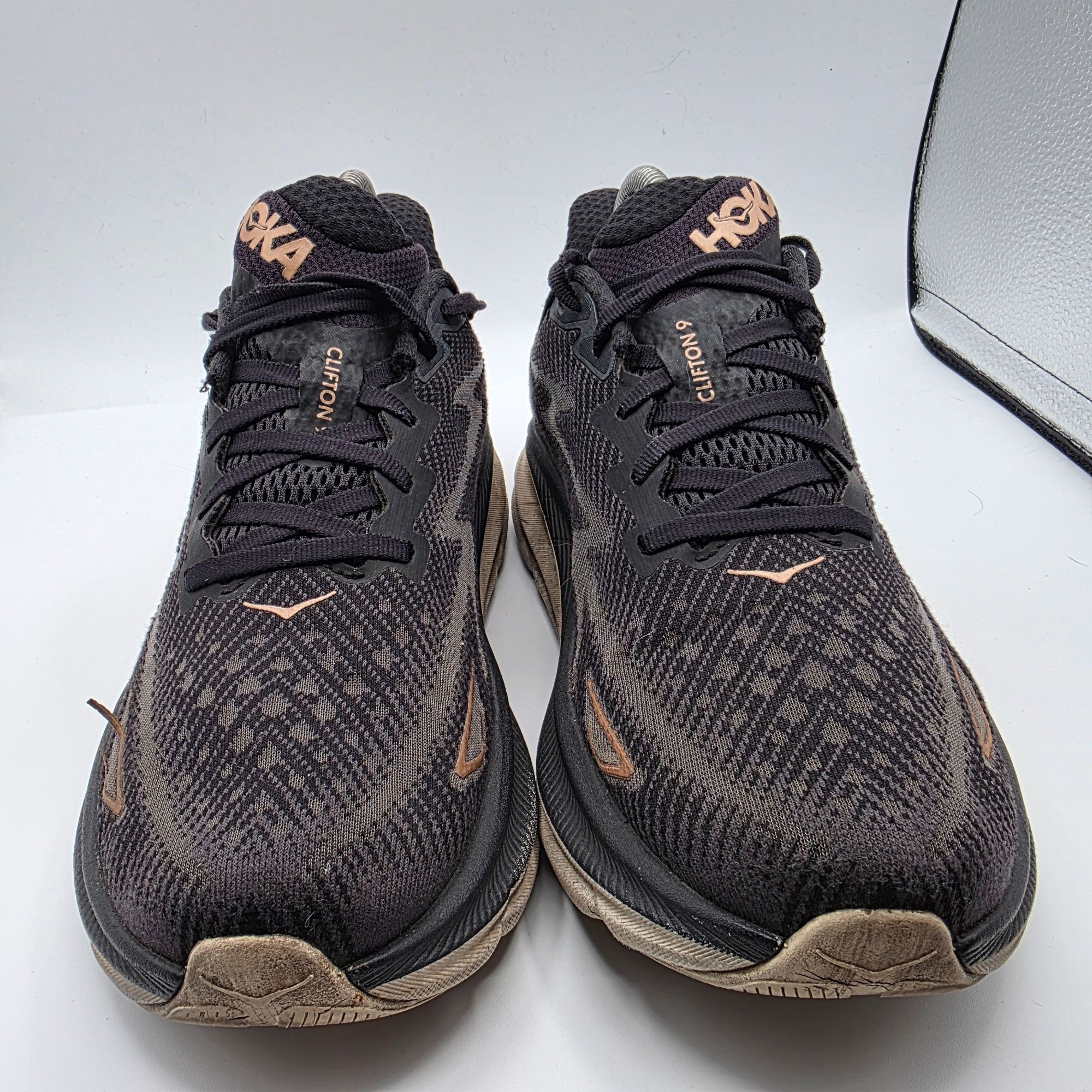 Hoka Hoka One One Clifton 9 Womens Size 9 B Black Shoes Athletic Size US 9 / IT 39 - 2 Thumbnail