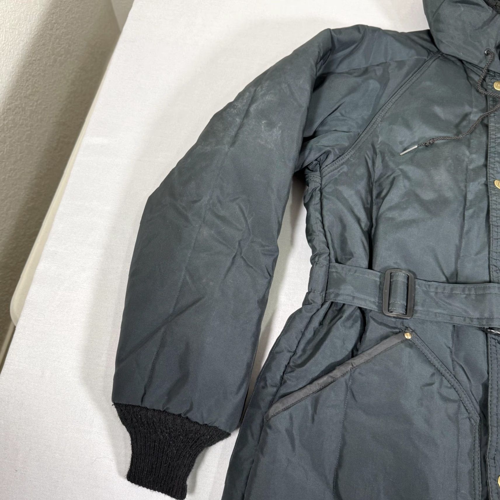 Refrigiwear RefrigiWear Jacket Mens M Black Parka Zip Up Long Coat Insulated Lined Work HoodiePockets Thermal Wind-Resistant Zippered Pockets (Non-Vintage) Size US M / EU 48-50 / 2 - 5 Thumbnail