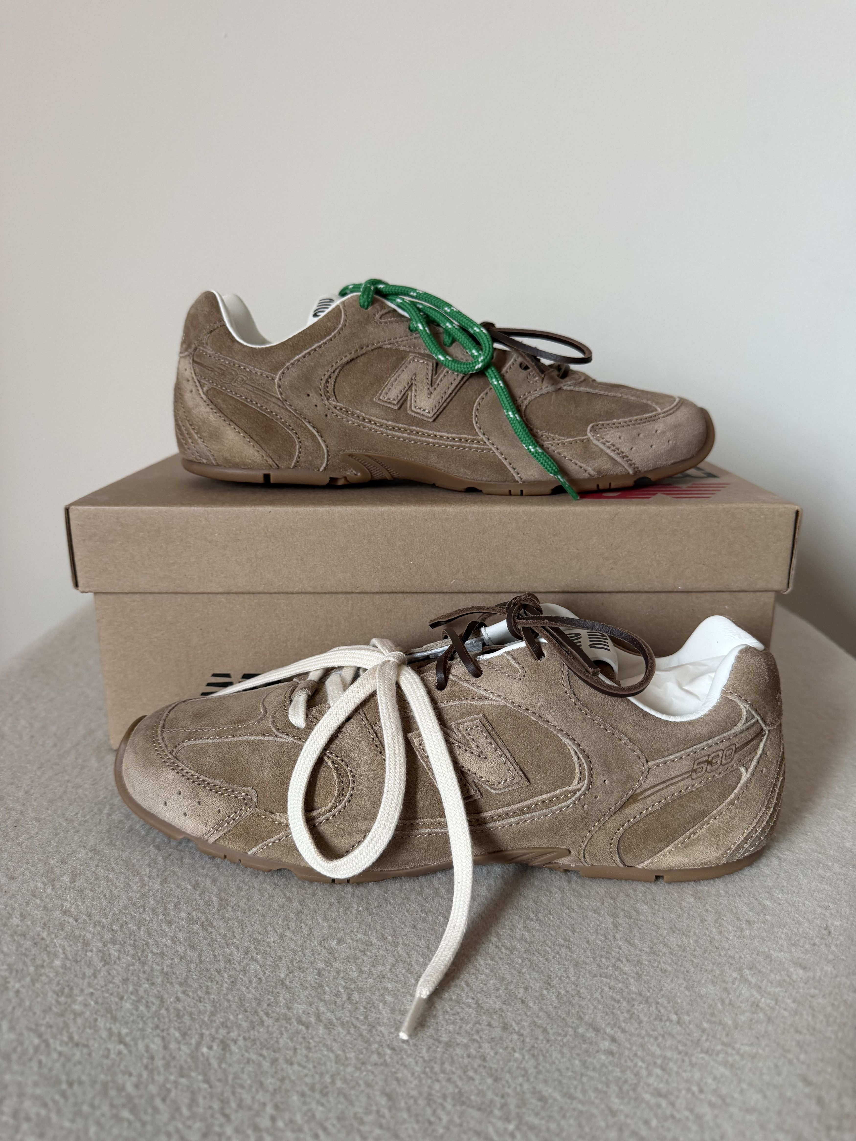 Miu Miu × New Balance Miu Miu New Balance 530 SL in Ecru Brown Size US 8 / EU 41 - 2 Thumbnail
