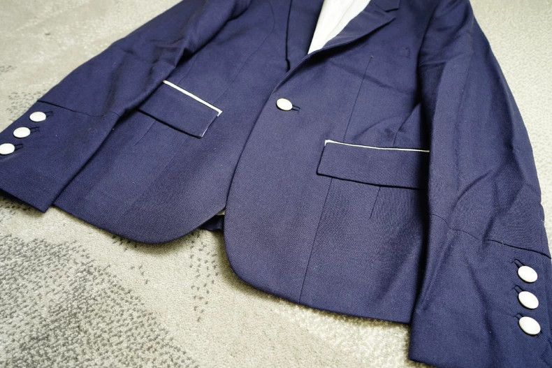Number (N)ine Number (N)ine Size 2 White-button slim suit 2503-Nextarrow Size 44R - 4 Thumbnail