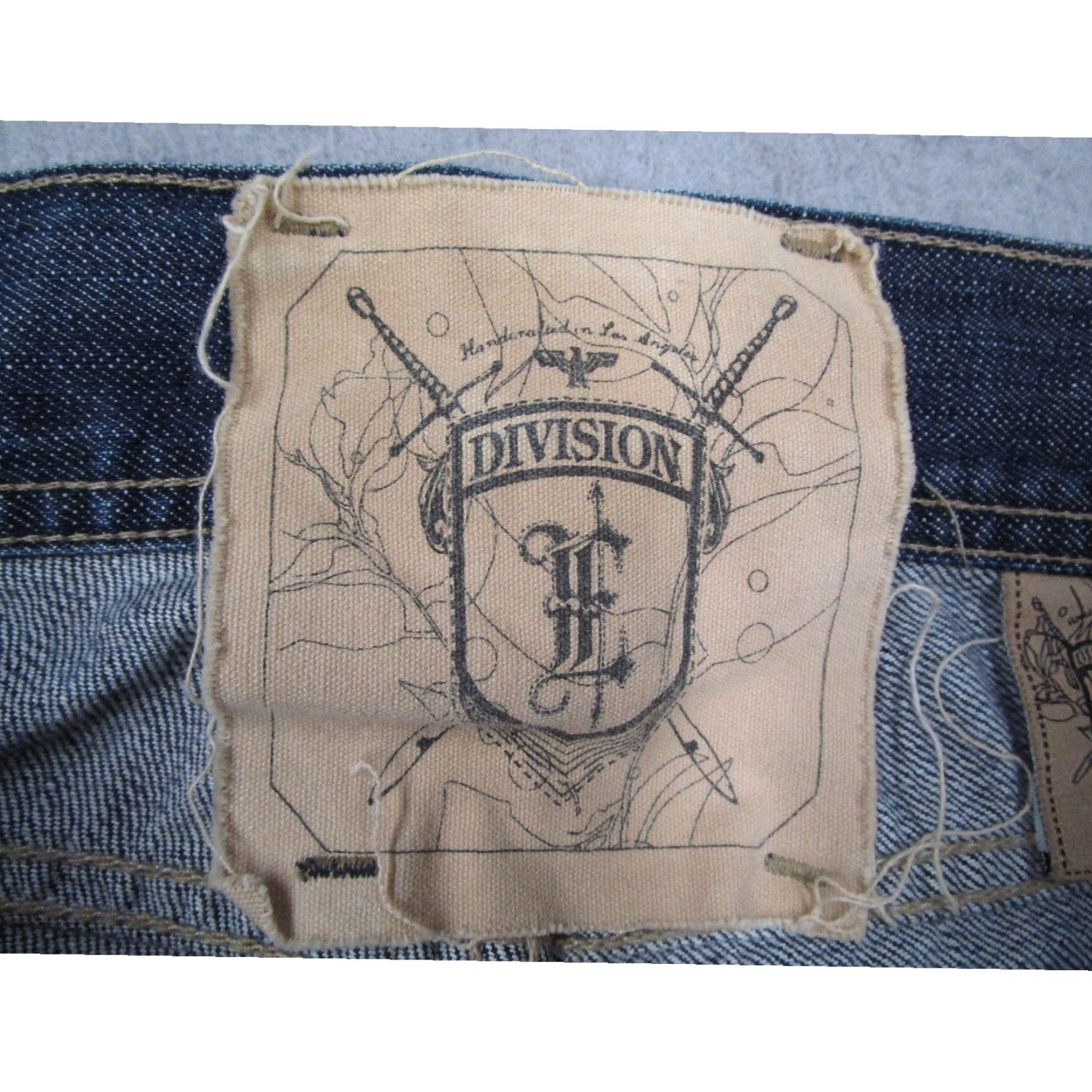 Denime VINTAGE Division E Mens Blue Denim Jeans Straight Leg Medium Wash Size 32 Size US 32 / EU 48 - 3 Thumbnail