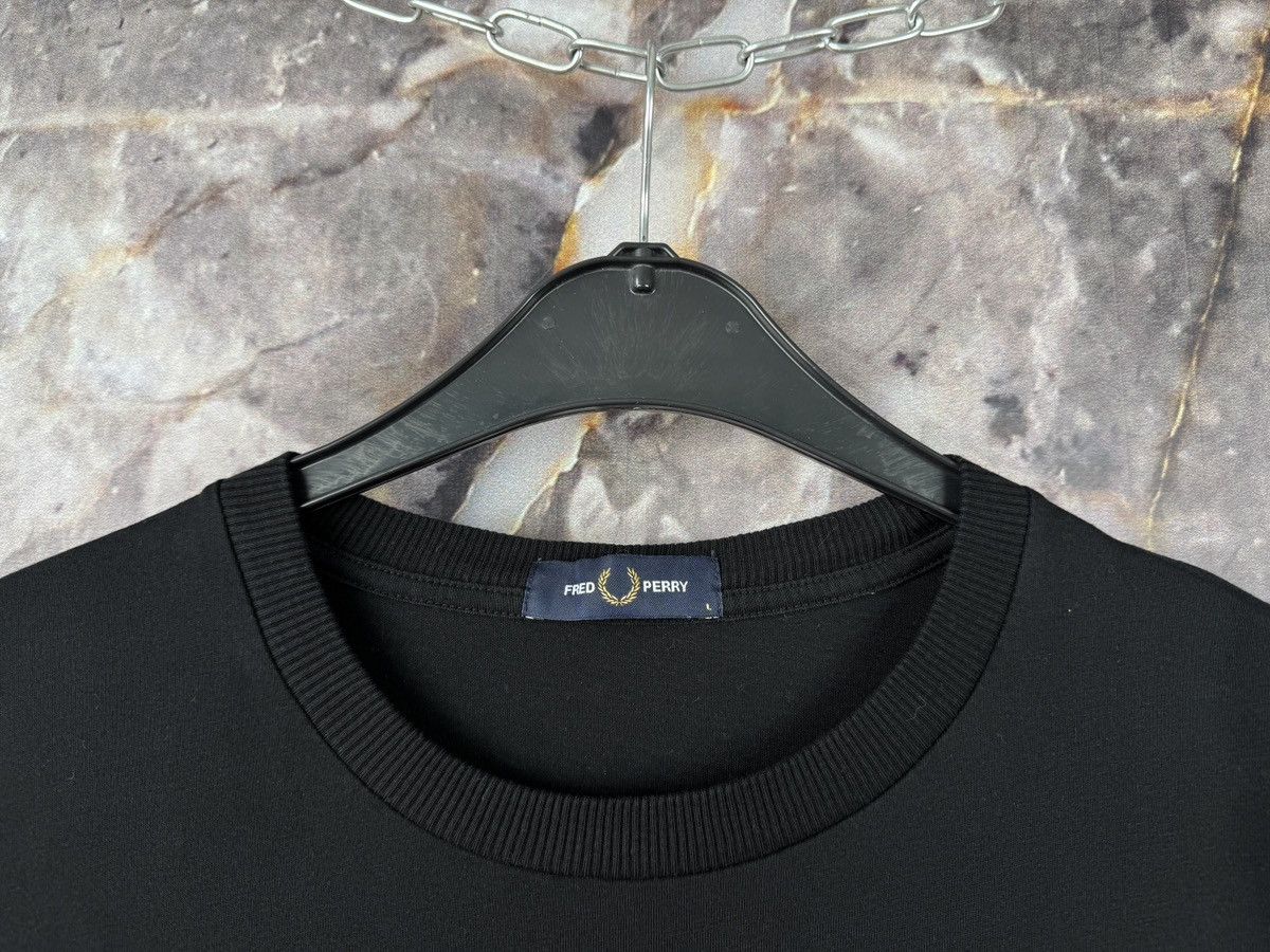 Fred Perry Mens Fred Perry Black T-Shirt Laurel Wreath Logo Size Large Size US L / EU 52-54 / 3 - 5 Thumbnail