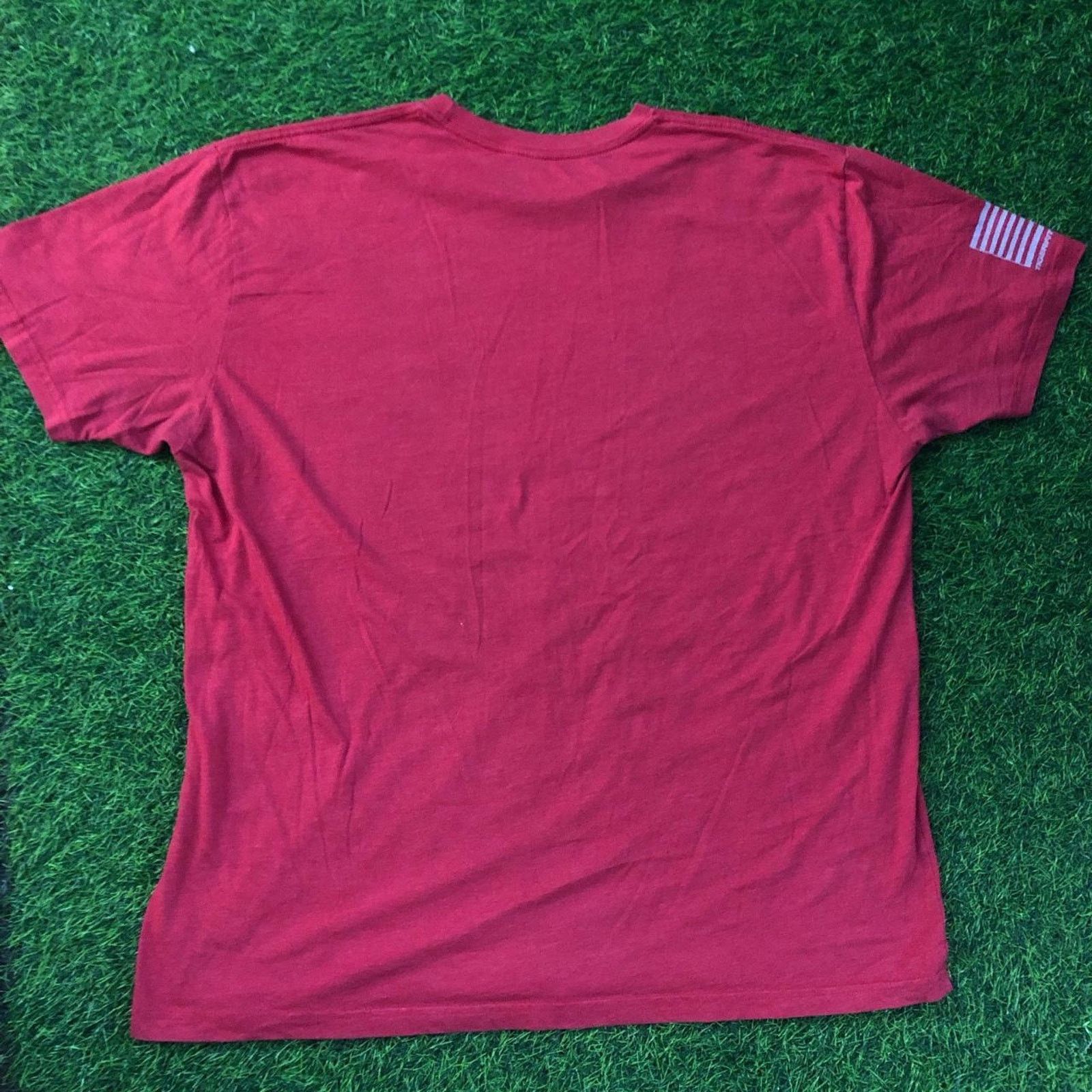Other Red Graphic ‘1776’ Graphic Tee Size US XXL / EU 58 / 5 - 2 Thumbnail