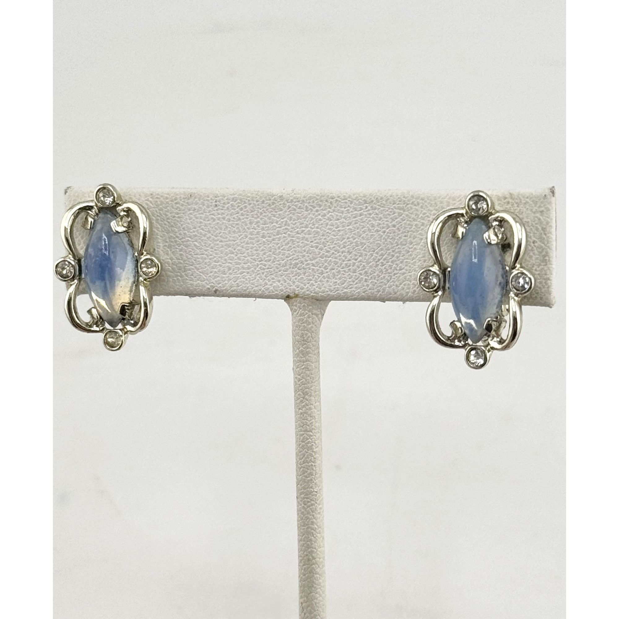 Vintage Vintage Sarah Coventry blue glass earrings Size ONE SIZE - 2 Thumbnail