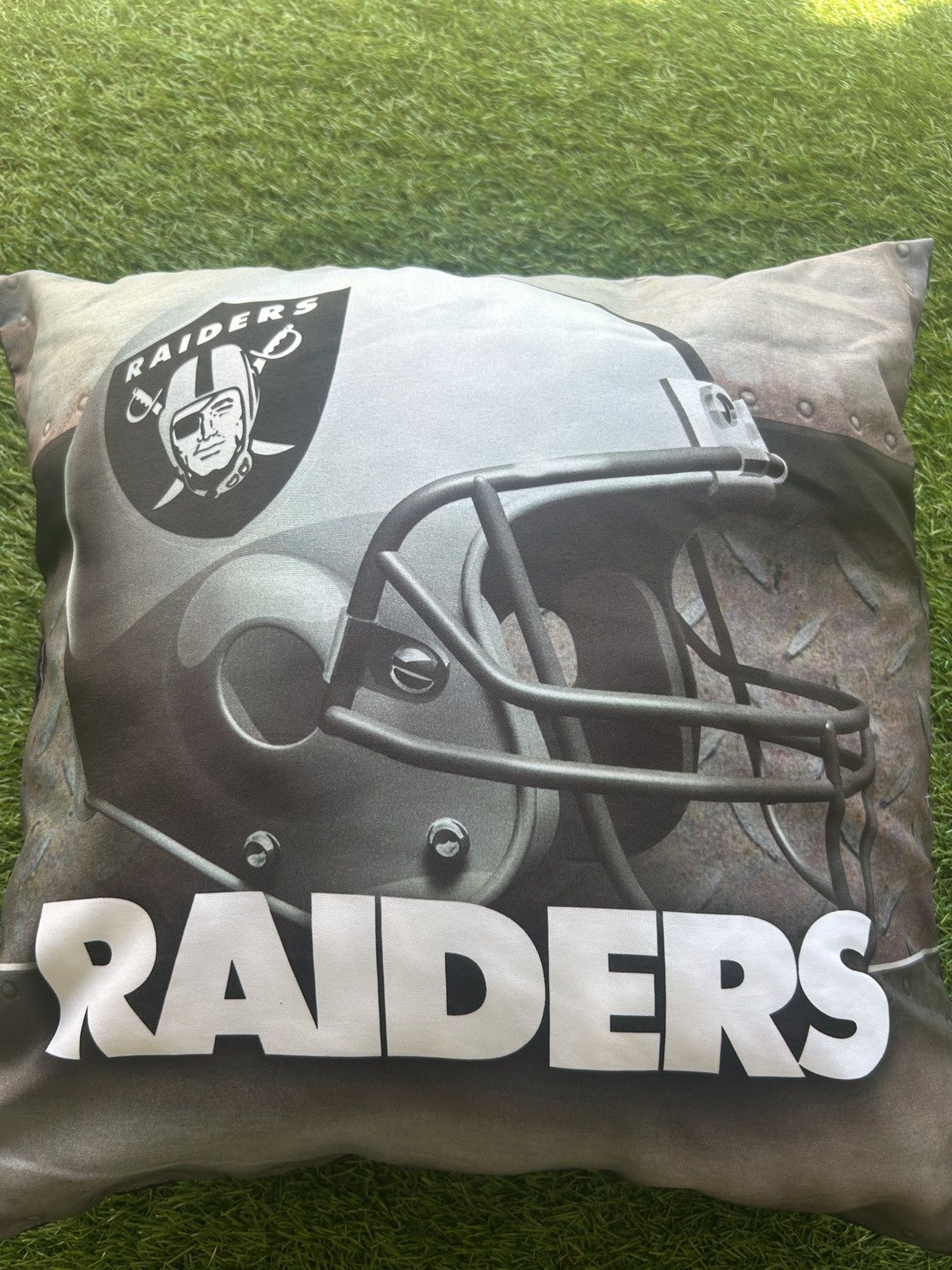 NFL × Vintage Vintage 90’s Los Angeles Raiders Throw Pillow Size ONE SIZE - 2 Thumbnail