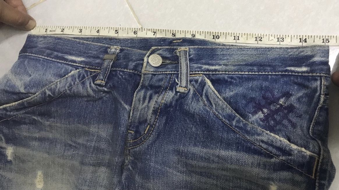 Hysteric Glamour Vintage distressed hysteric glamour crop short selvedge jean Size 30" / US 8 / IT 44 - 25 Thumbnail