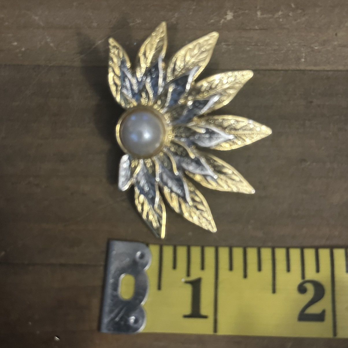 Other Two tone halved sunflower post earrings Size ONE SIZE - 4 Thumbnail
