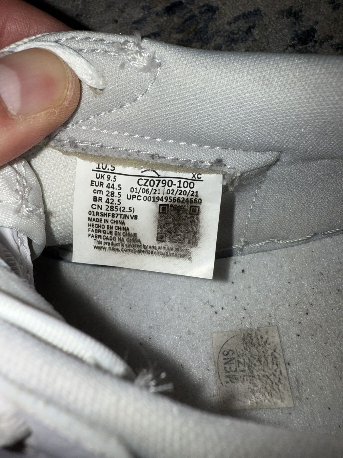 Jordan Brand × Nike Air Jordan 1 Low OG Neutral Size 10.5 Size US 10 / EU 43 - 7 Thumbnail