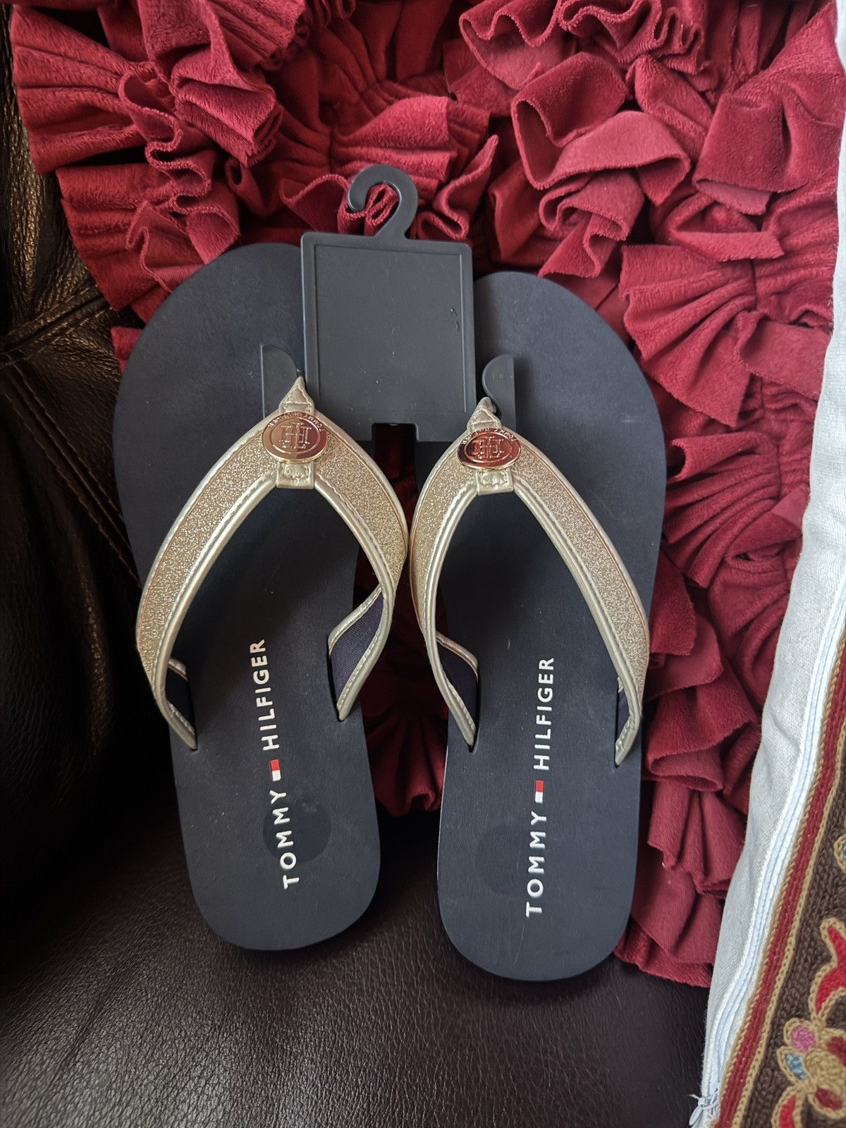Tommy Hilfiger TOMMY HILFIGER Glitter Sandals Flip flops 9 Womens Navy Gold Size US 9 / IT 39 - 1 Thumbnail