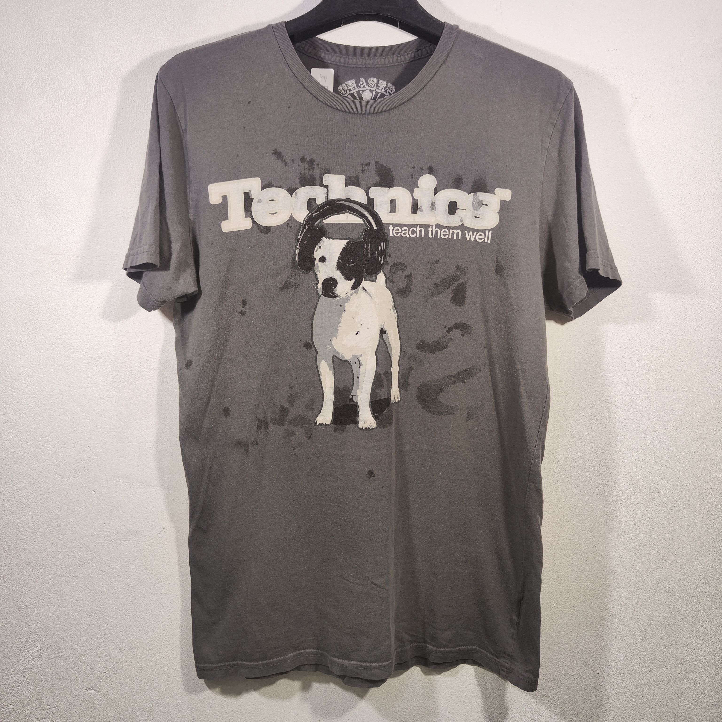 Vintage vintage Technics T-Shirt Headphone Dog Chaser Center print Size US M / EU 48-50 / 2 - 1 Thumbnail