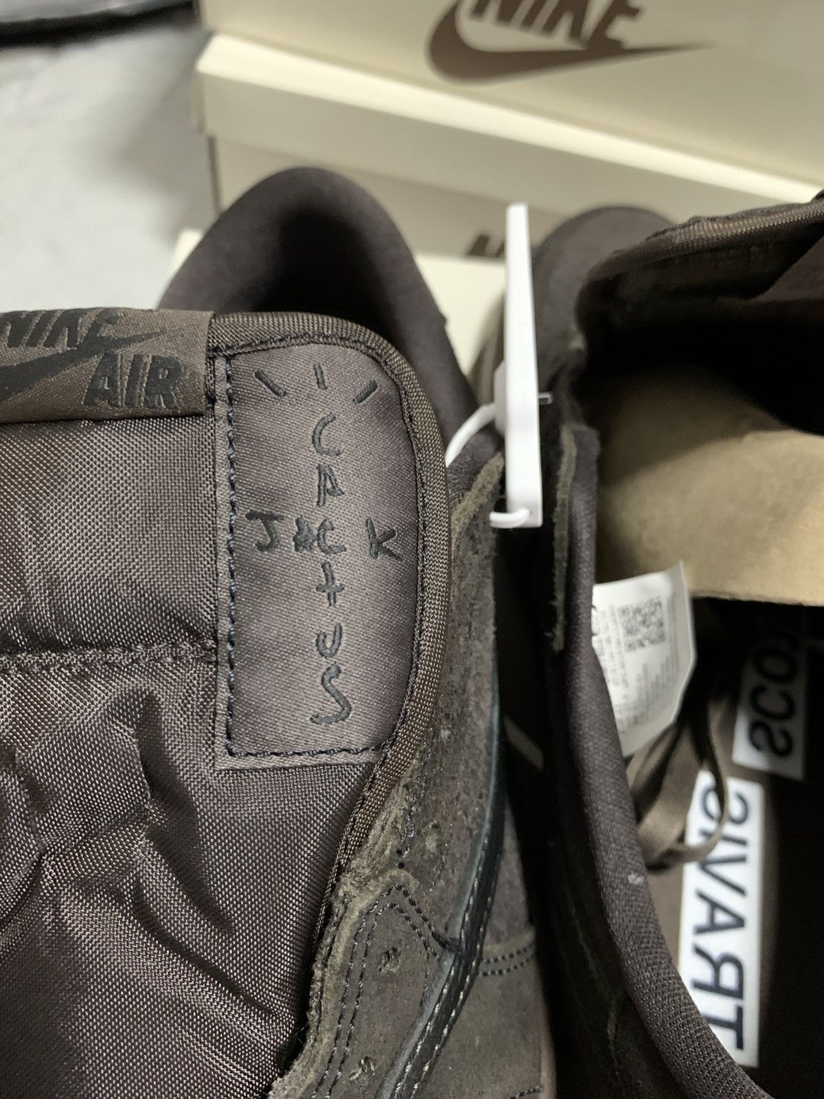 Jordan Brand Jordan 1 Travis Scott Vetvet Brown Retro Low TS Size US 9.5 / EU 42-43 - 5 Thumbnail