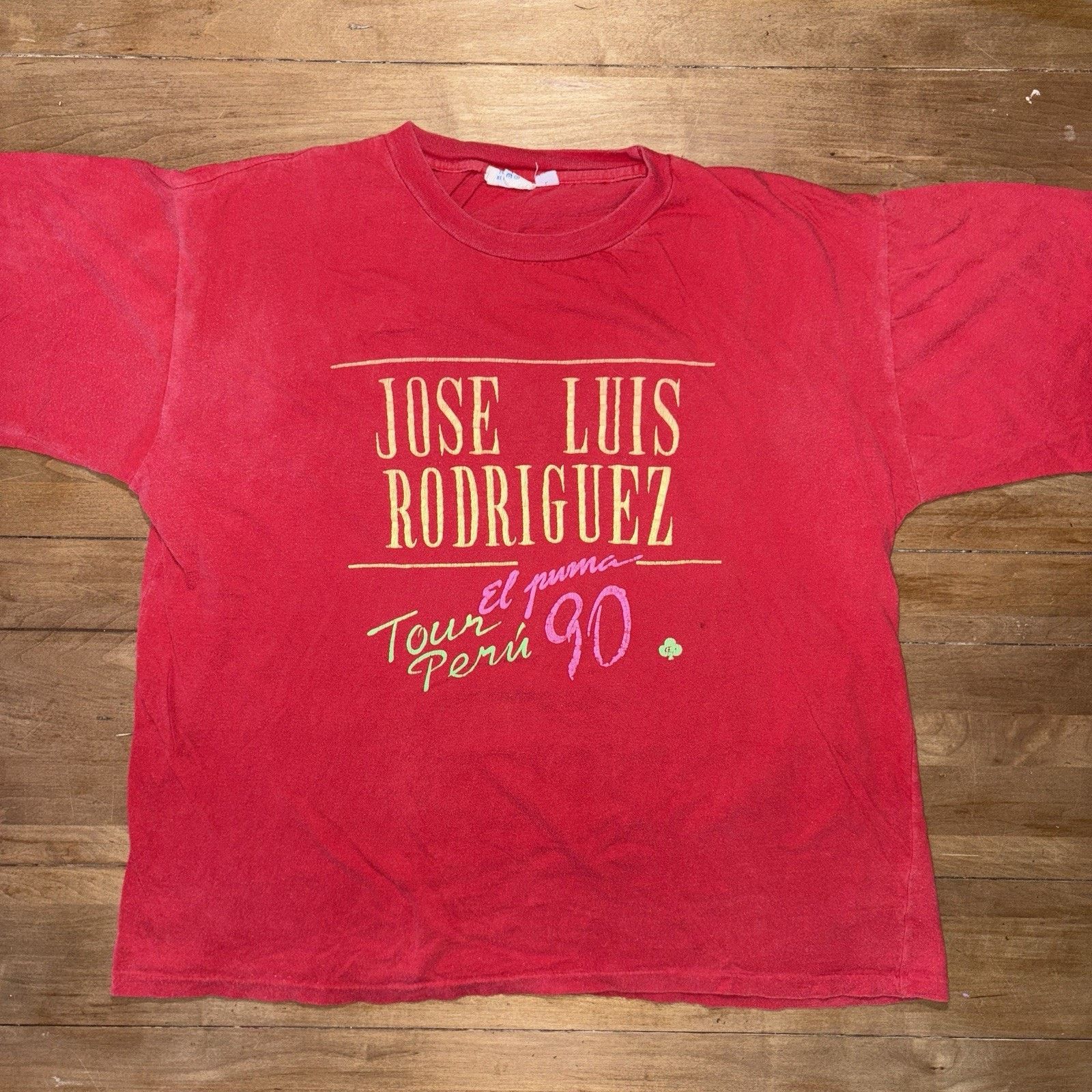 Vintage Vintage José Luis Rodríguez 90s "Tour El Puma Perú" T Shirt Size US L / EU 52-54 / 3 - 1 Thumbnail