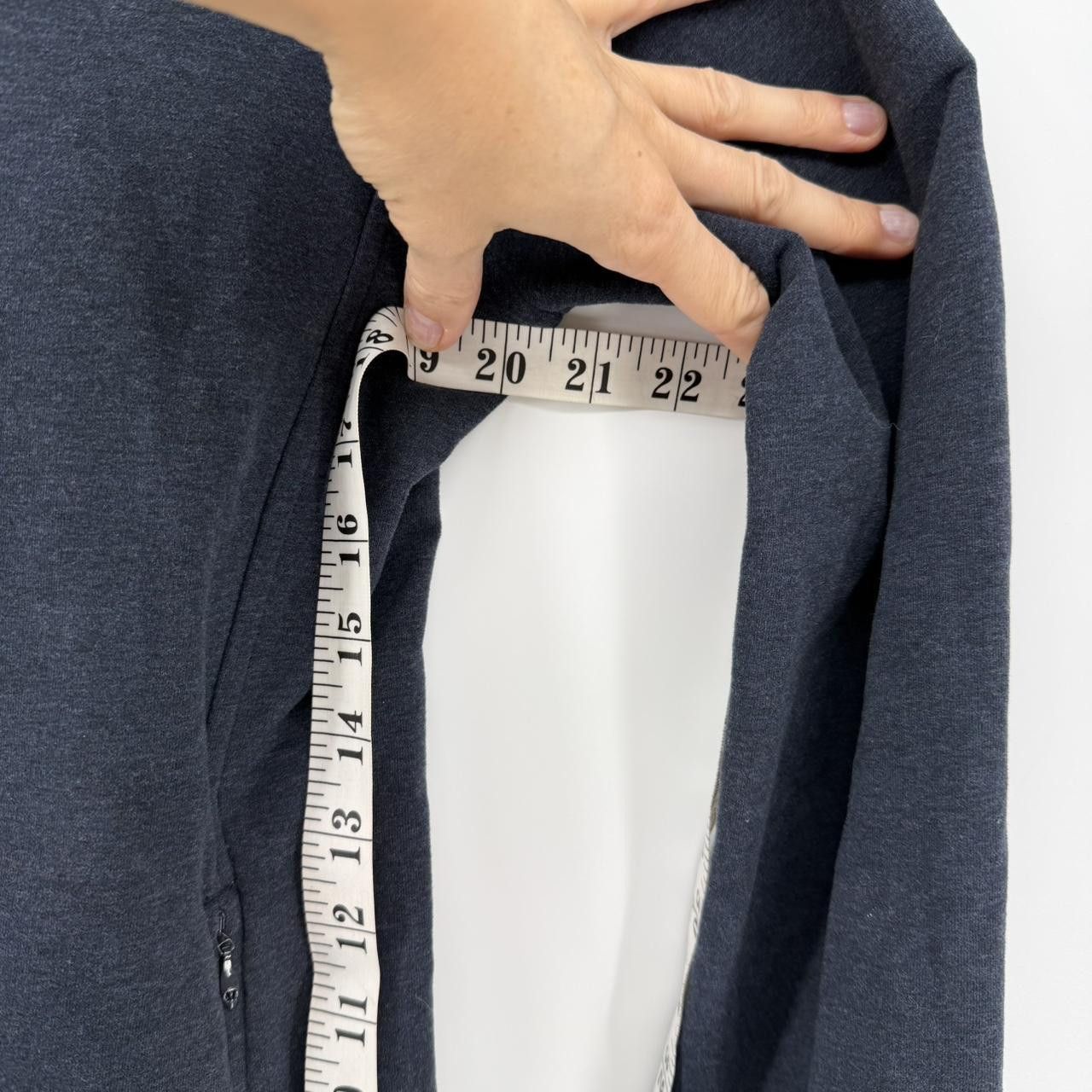 Lululemon Lululemon Women’s Hoodie Pullover Size 8 Sweatshirt Size M / US 6-8 / IT 42-44 - 7 Thumbnail