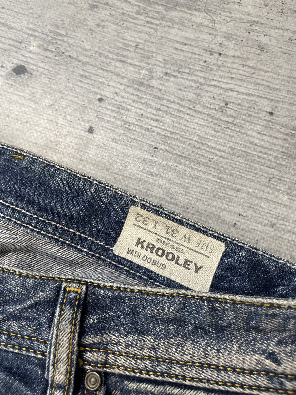 Designer Diesel Krooley distressed carrot jeans 31/32 Size US 31 - 11 Thumbnail