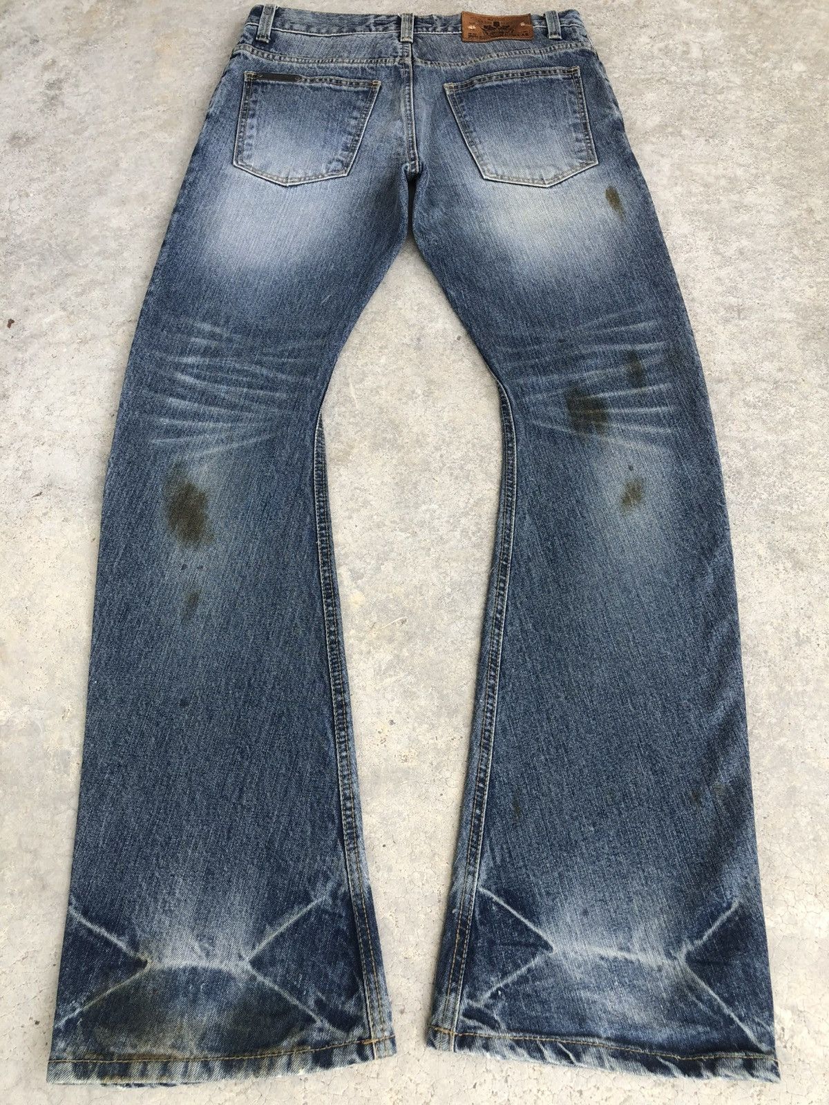 If Six Was Nine Of The Neige Flared Jeans Distressed Jeans J Cut Size US 31 - 2 Thumbnail