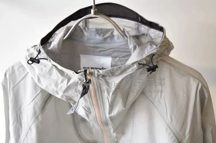 And Wander and wander PERTEX Lightweight Rain Jacket. Size US L / EU 52-54 / 3 - 3 Thumbnail