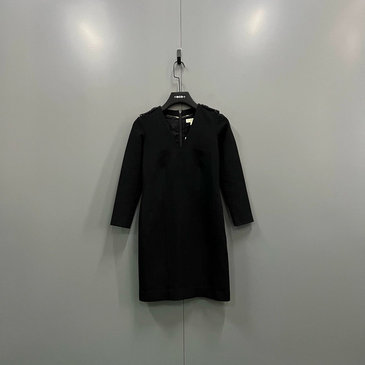 Burberry Burberry Black V-Neck Long Sleeve Dress Size US XS / EU 42 / 0 - 1 Thumbnail