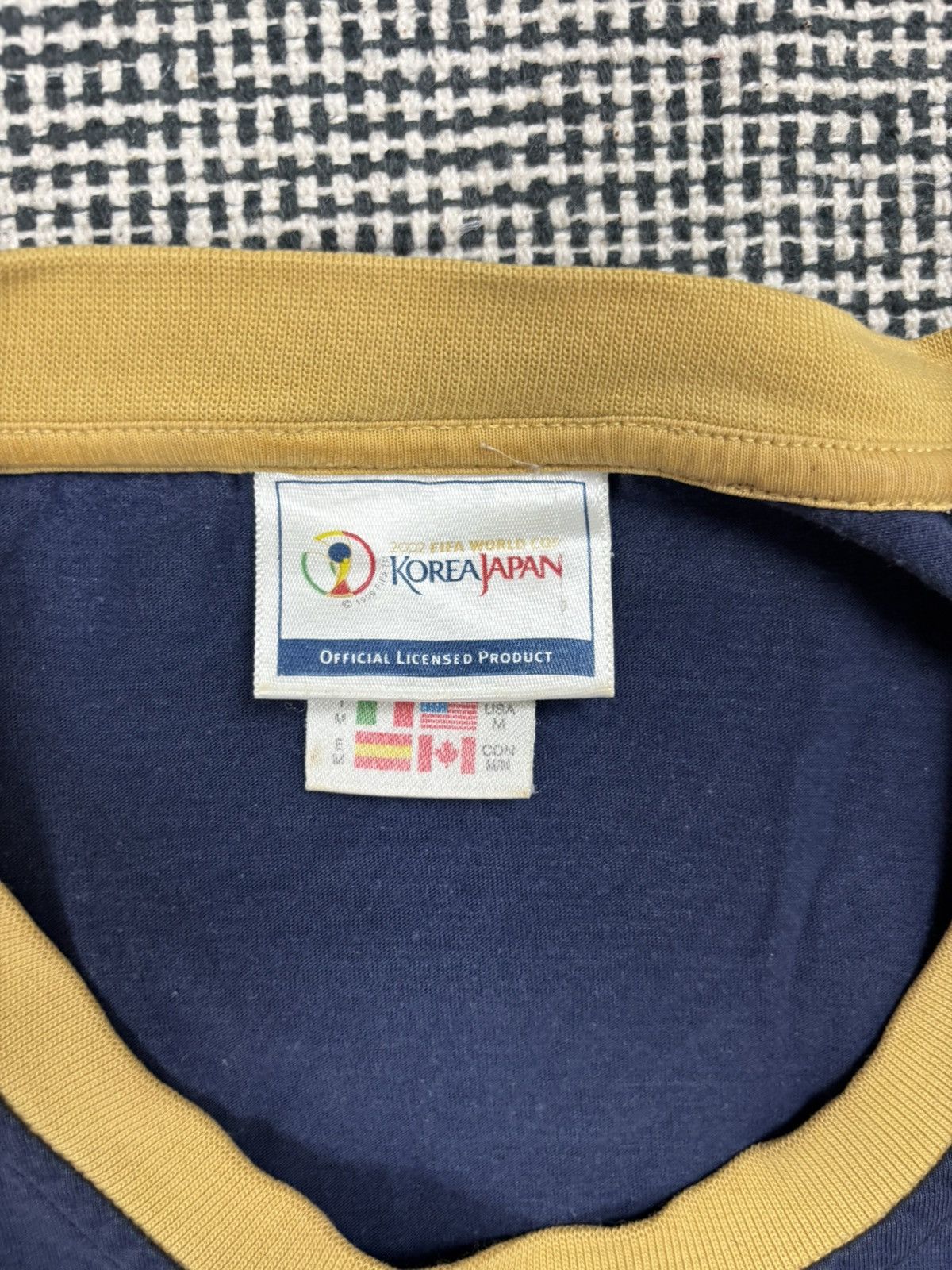 Adidas 2002 adidas fifa world cup Korea Japan vintage t-shirt Size US L / EU 52-54 / 3 - 3 Thumbnail