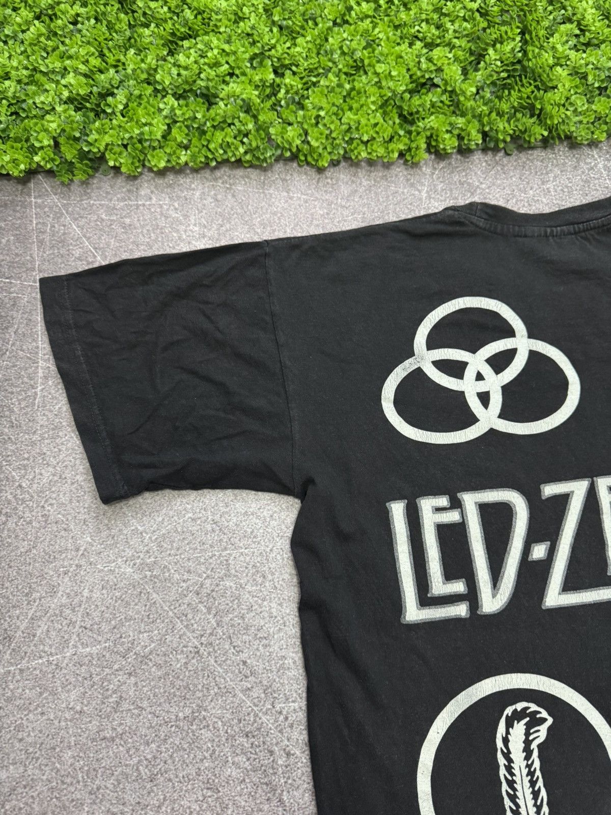 Band Tees Vintage 2000s Led Zeppelin Icarus T Shirt Rock Band Size US XL / EU 56 / 4 - 14 Thumbnail
