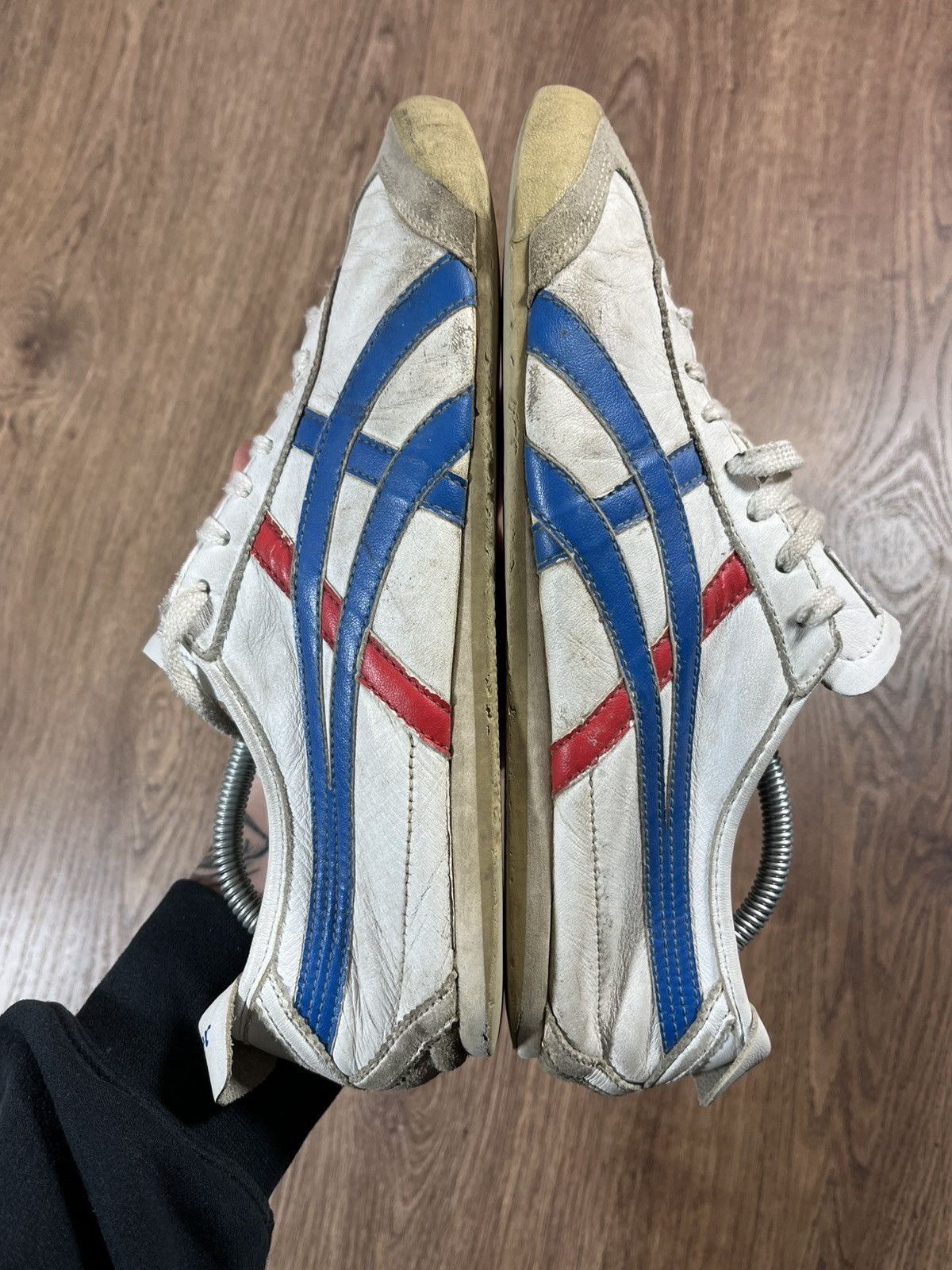Asics Asics Onitsuka Tiger🐯 Distressed Vintage Sneakers Size US 10 / EU 43 - 9 Thumbnail