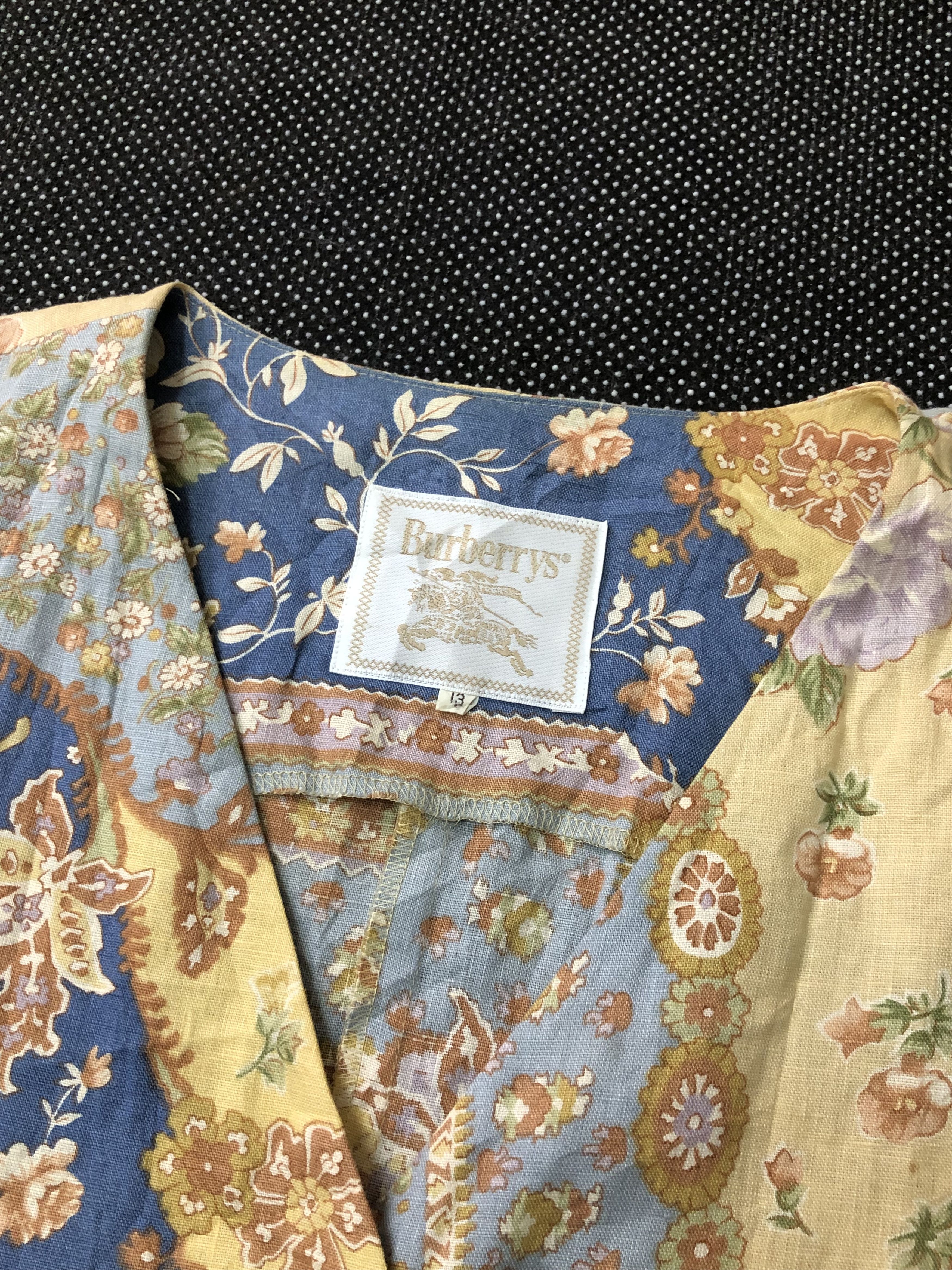 Burberry × Burberry Prorsum × Vintage RARE🔥VINTAGE BURBERRYS HEMP FULL FLORAL PRINT BUTTON VEST Size M / US 6-8 / IT 42-44 - 4 Thumbnail